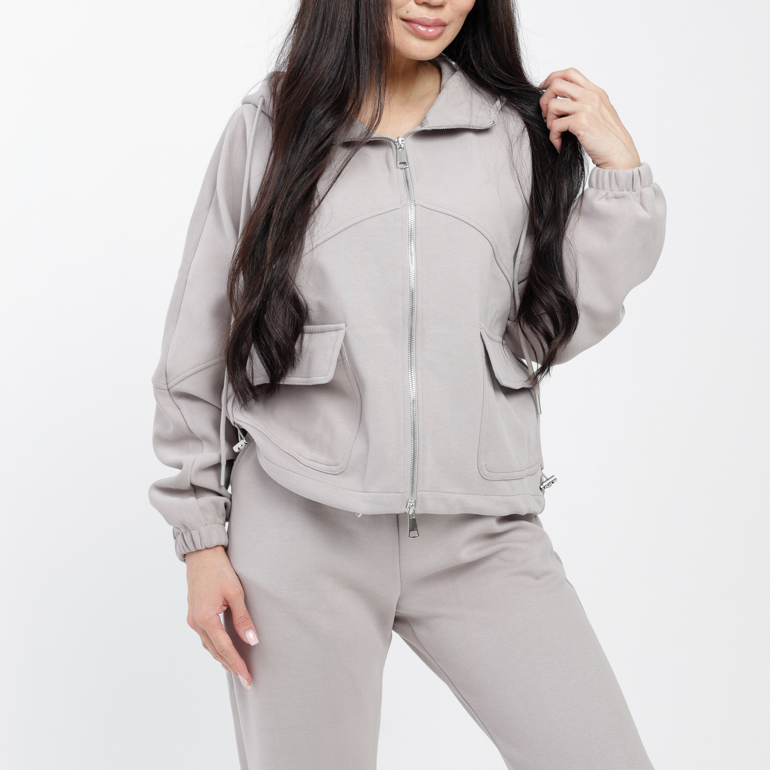 Коллекция женских спортивных костюмов