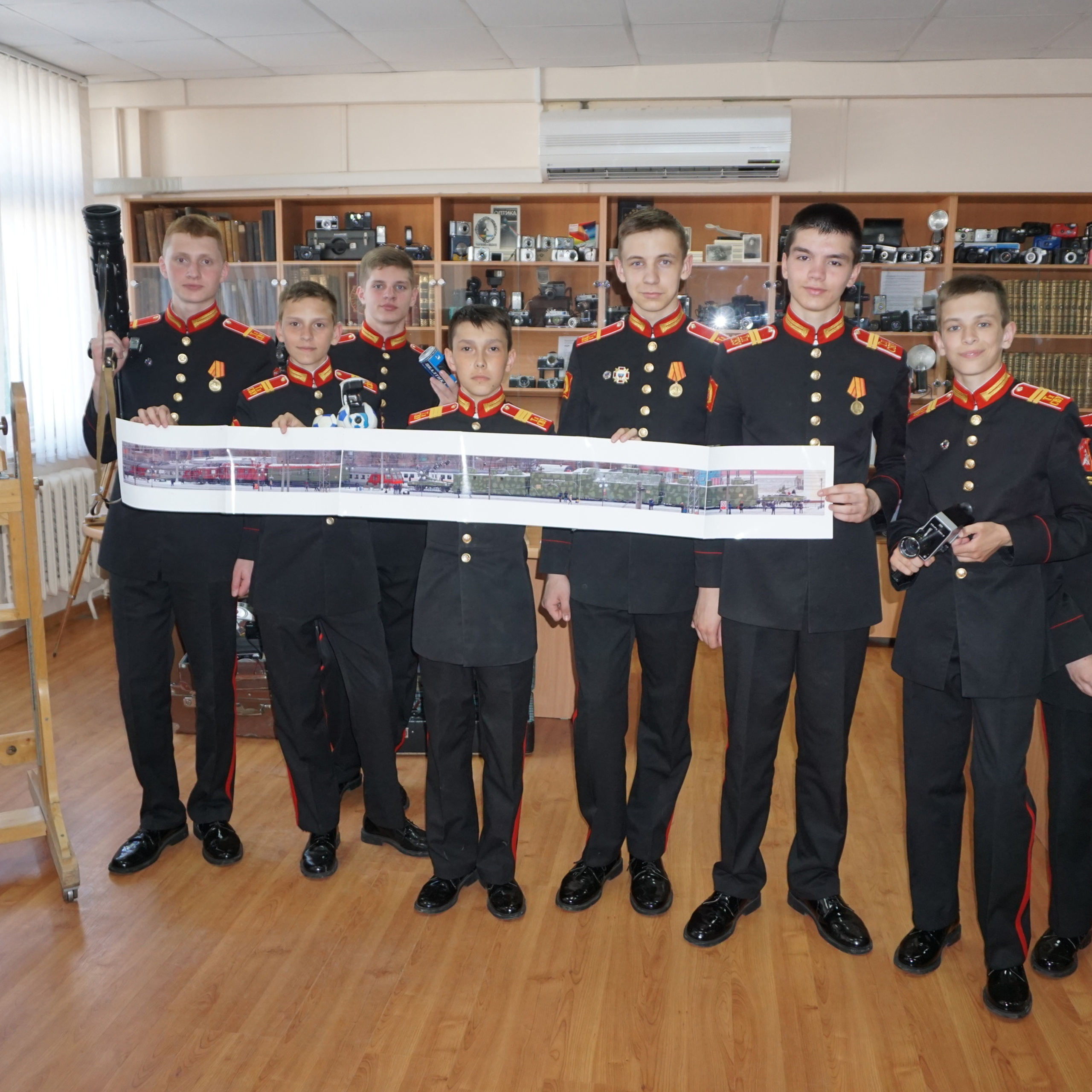 Выставки фототехники «От форматных до цифровых». Фотограф в Туле Крупский АнДРей. Фотостудия «КАДР71» в Туле