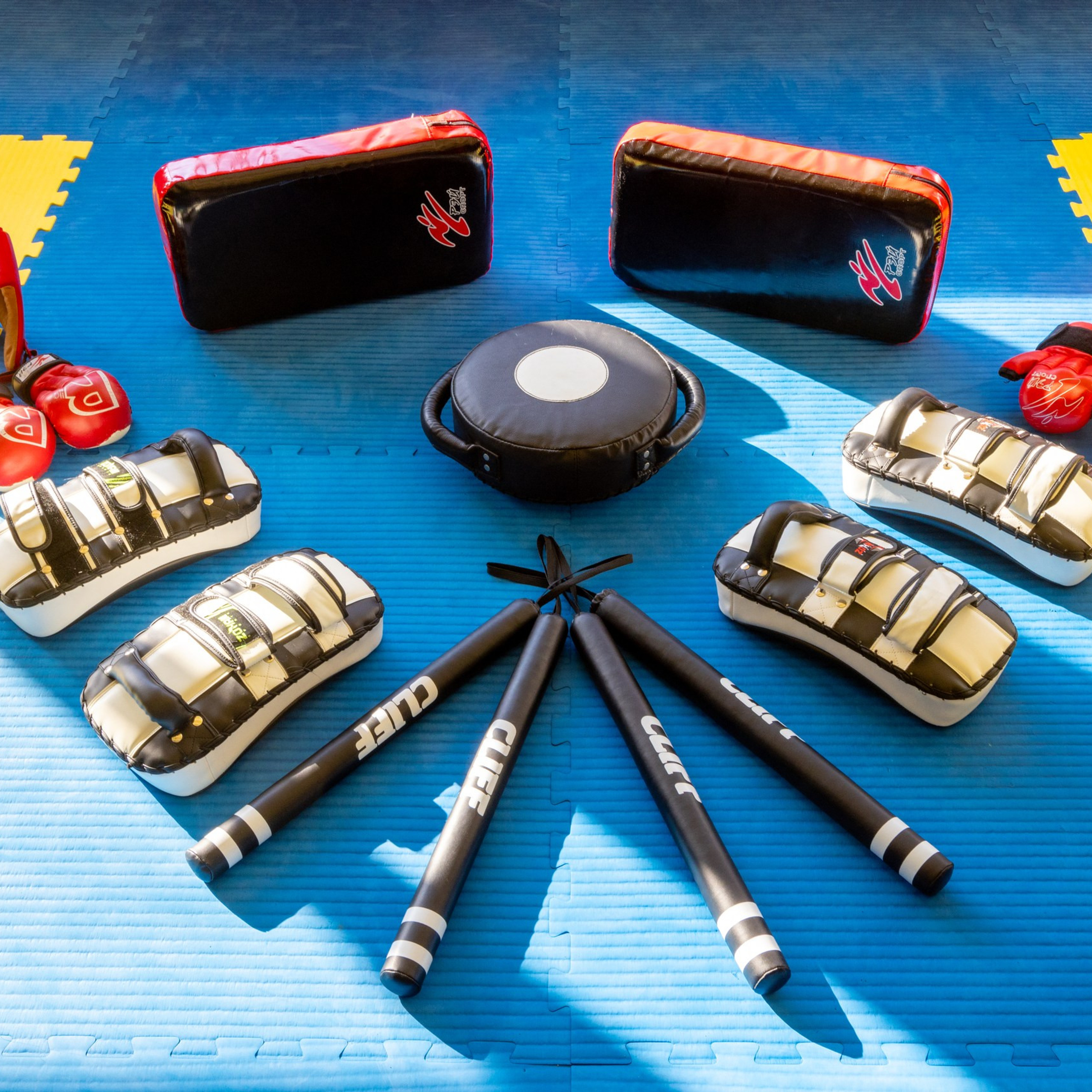 «Лидер» Школа рукопашного&nbsp;боя.