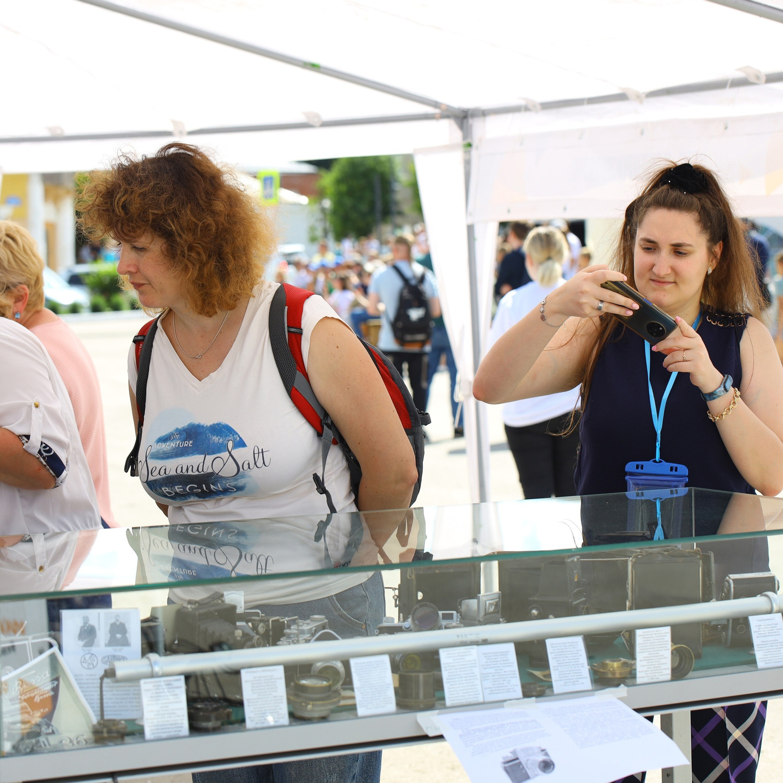 Выставки фототехники «От форматных до цифровых». Фотограф в Туле Крупский АнДРей. Фотостудия «КАДР71» в Туле