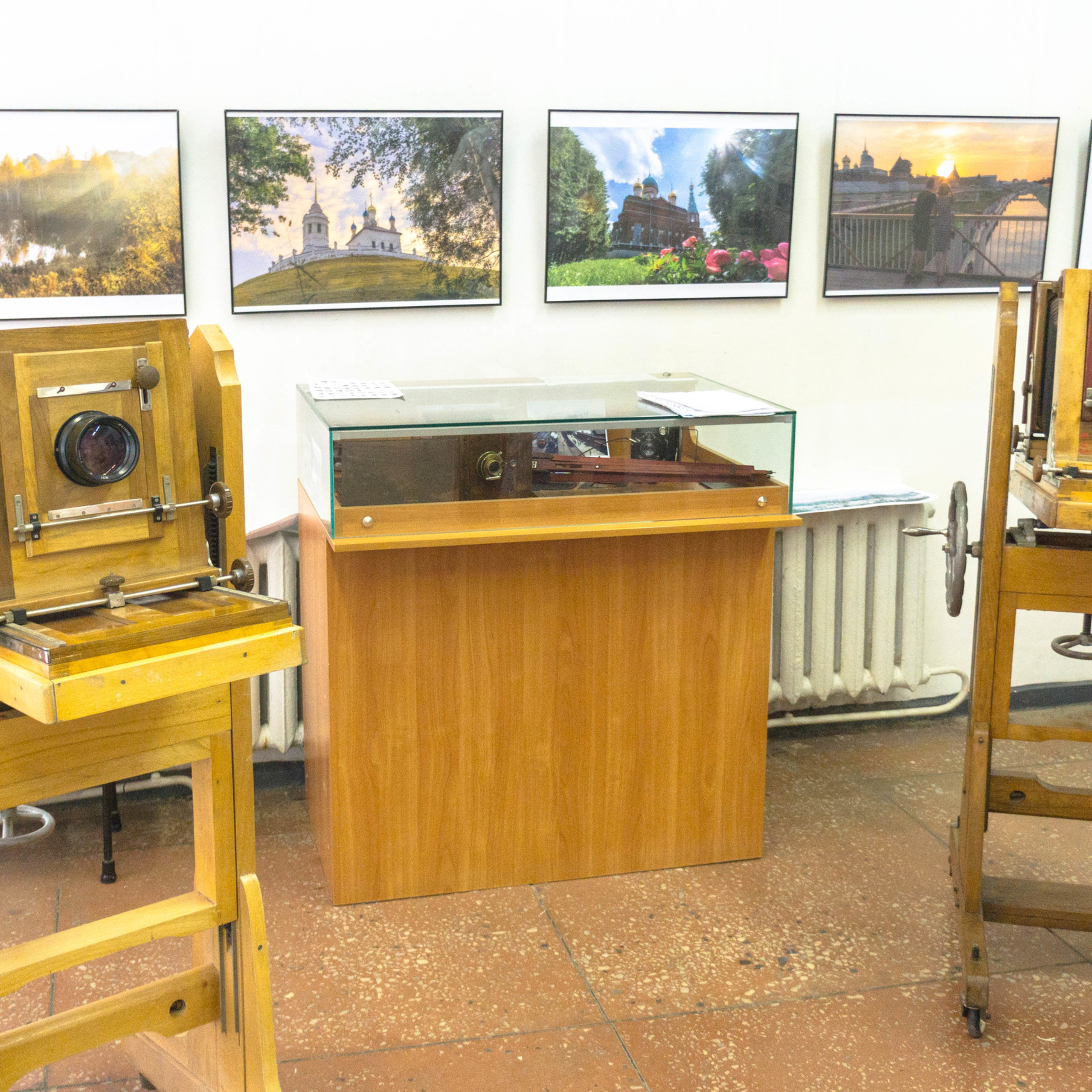 Выставки фототехники «От форматных до цифровых». Фотограф в Туле Крупский АнДРей. Фотостудия «КАДР71» в Туле