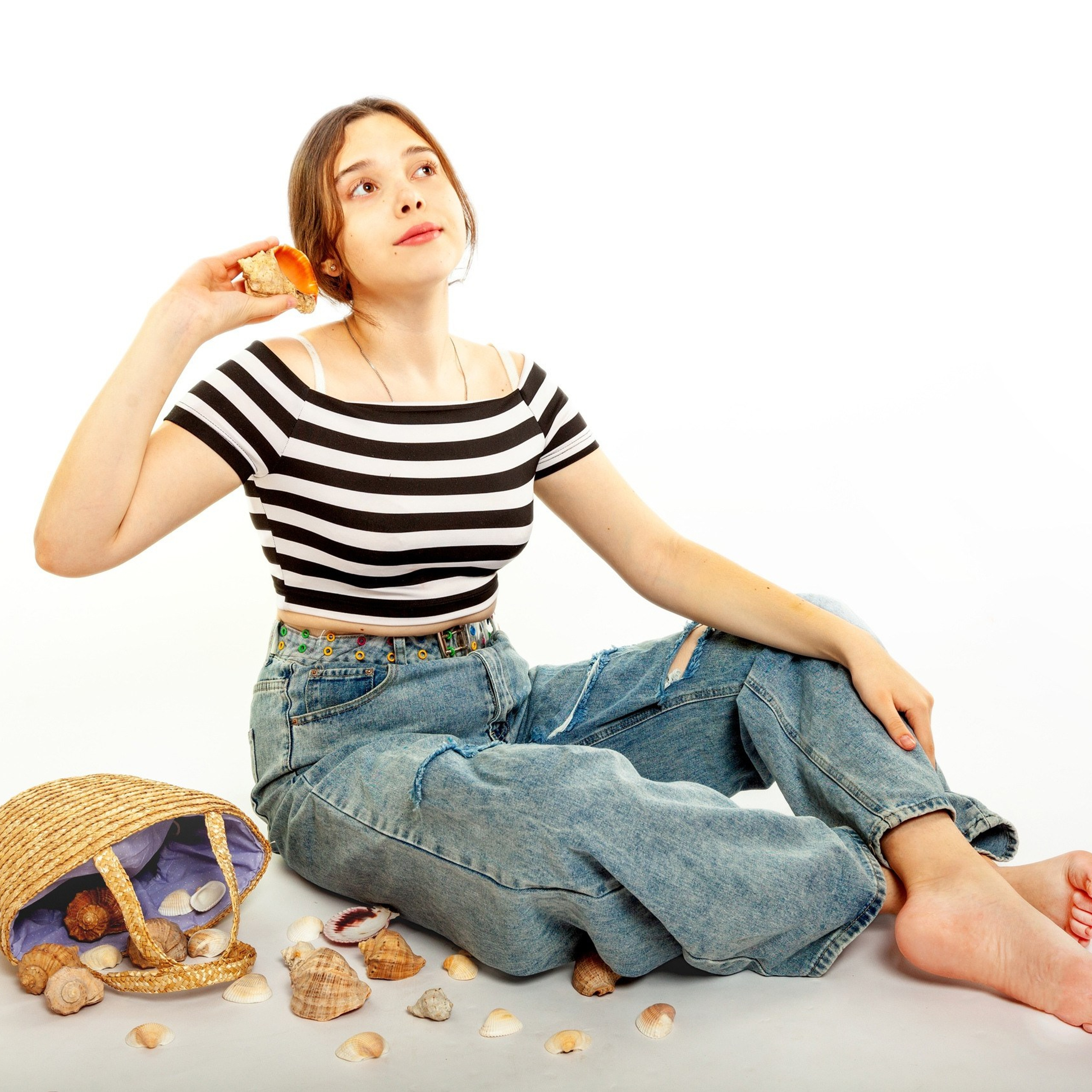 Постановочный кадр с декором и моделью от 5 шт. Фотограф в Туле Крупский АнДРей. Фотостудия «КАДР71» в Туле