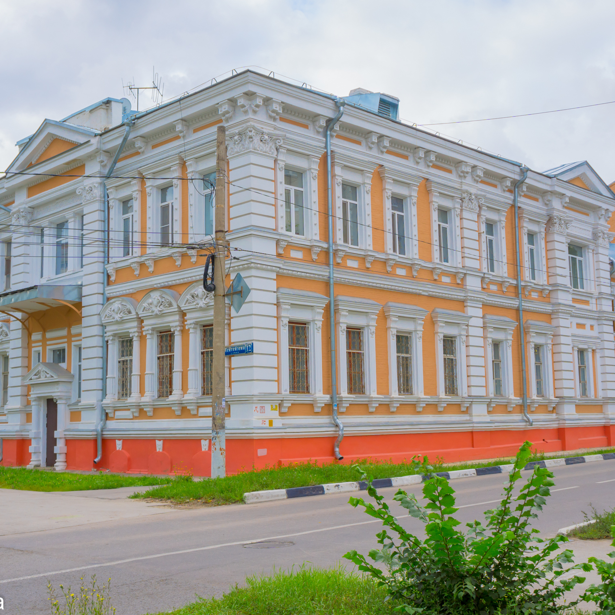 Комплекс построек самоварной фабрики и жилые дома Н. И. Баташова