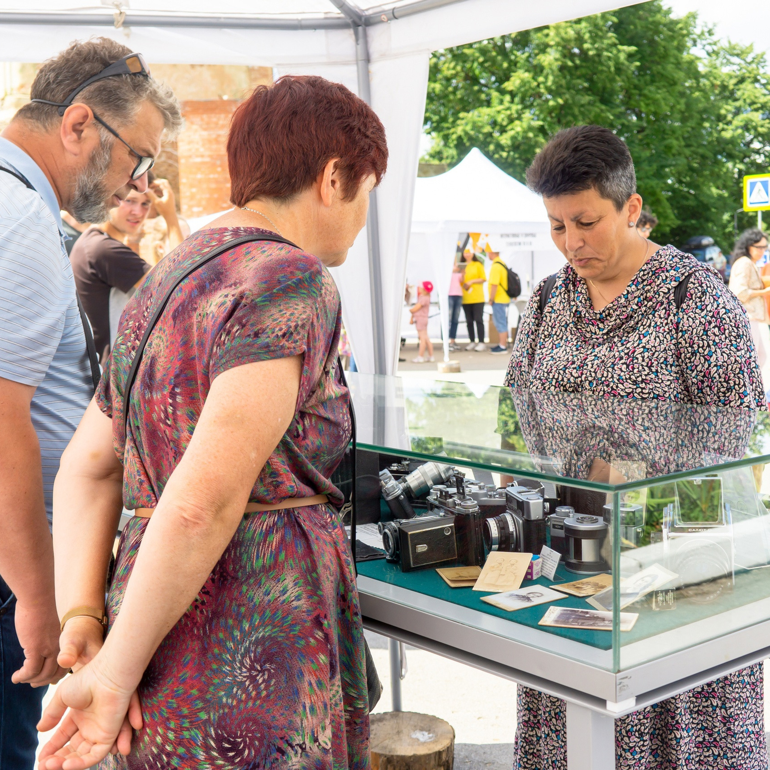 Выставки фототехники «От форматных до цифровых». Фотограф в Туле Крупский АнДРей. Фотостудия «КАДР71» в Туле