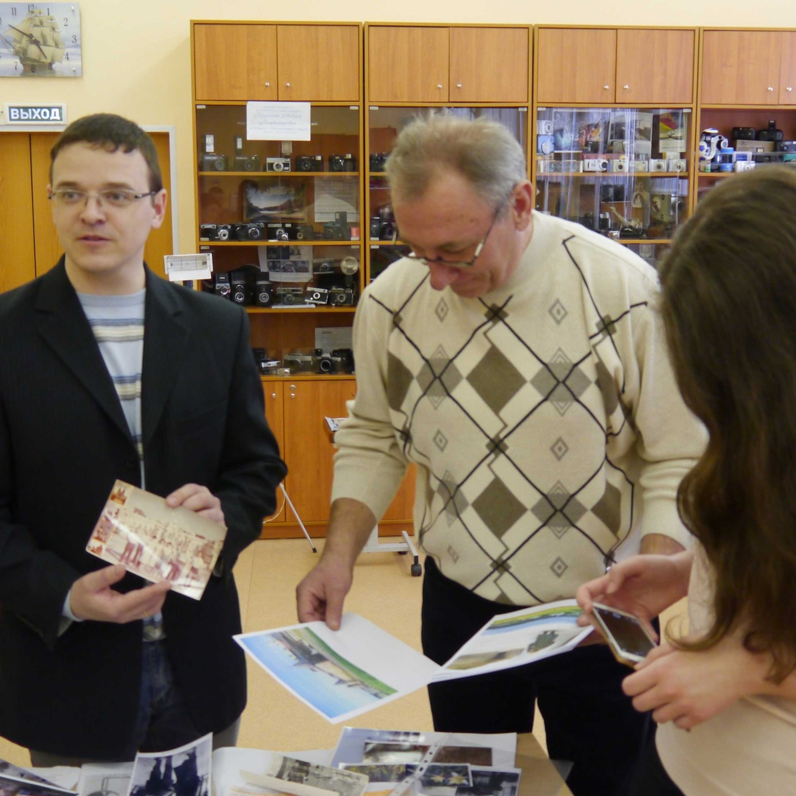 Выставки фототехники «От форматных до цифровых». Фотограф в Туле Крупский АнДРей. Фотостудия «КАДР71» в Туле