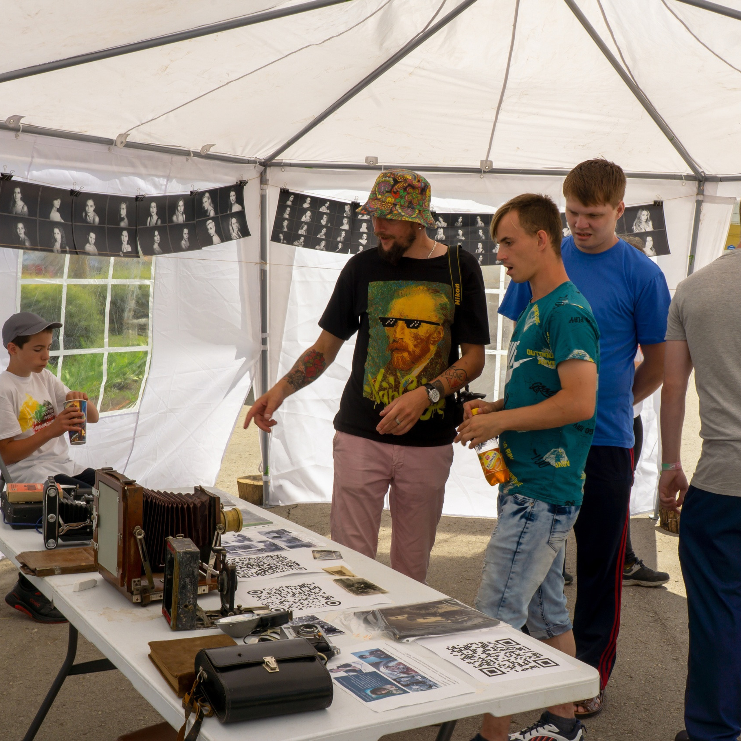 Выставки фототехники «От форматных до цифровых». Фотограф в Туле Крупский АнДРей. Фотостудия «КАДР71» в Туле