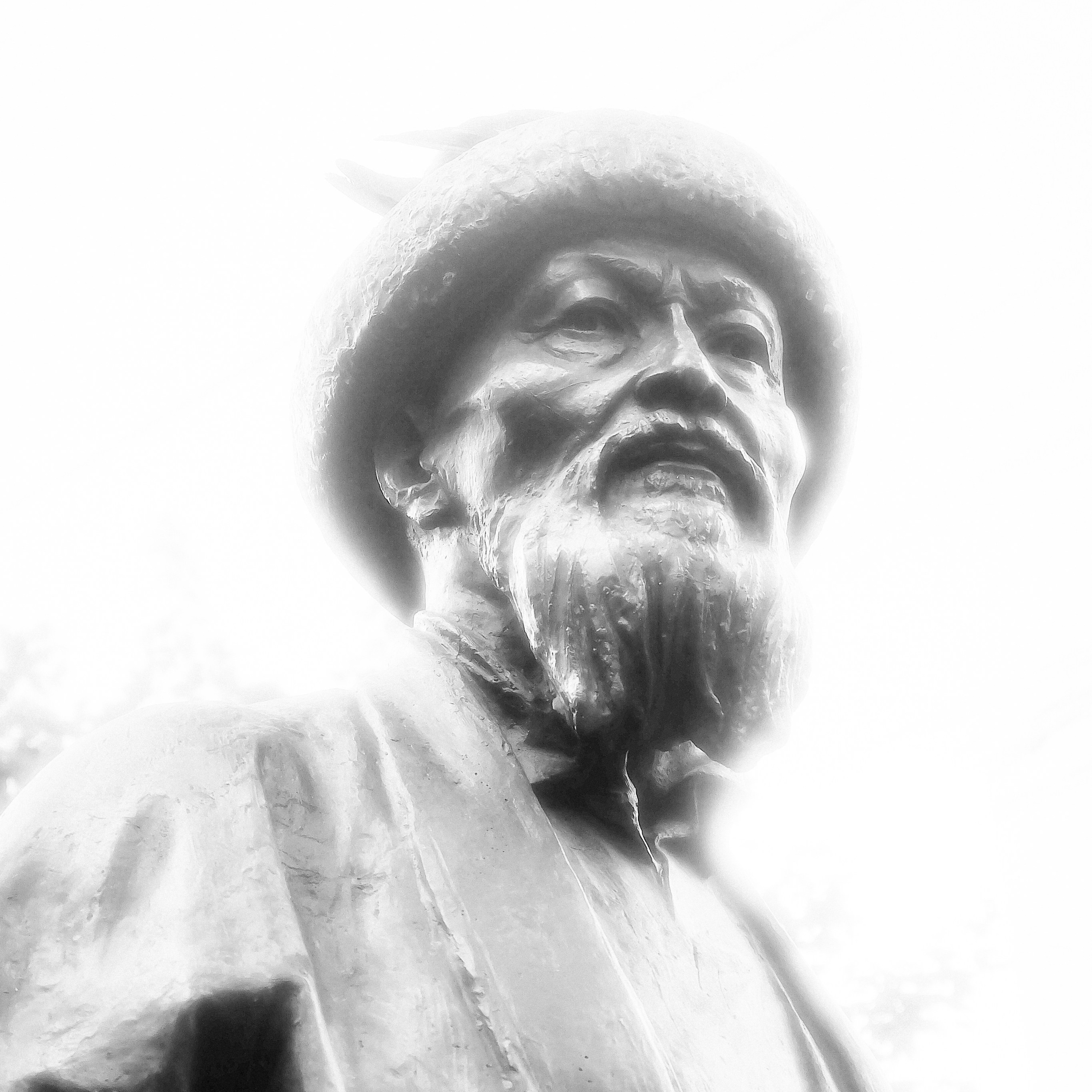 Город оживает