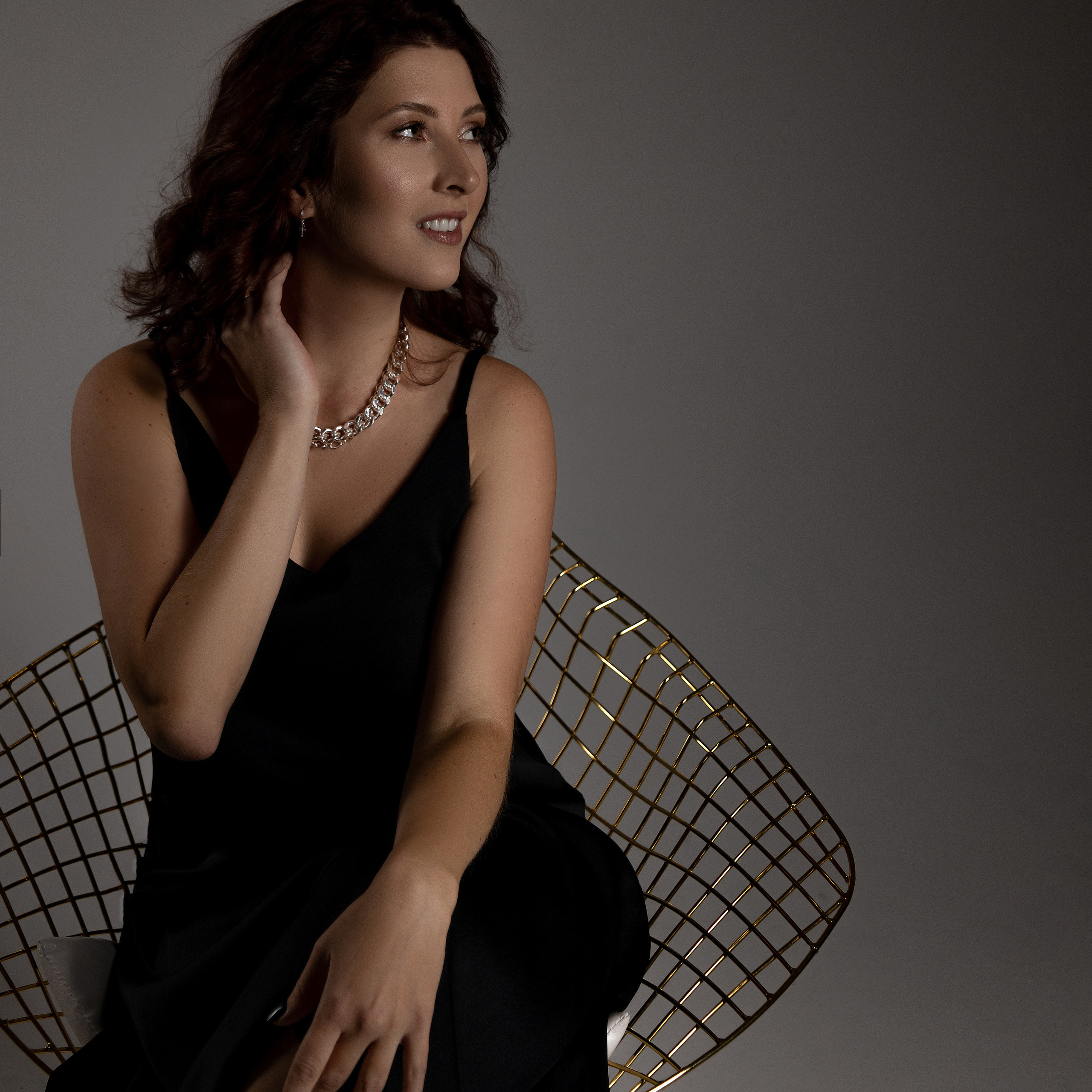 Женские портретные фотосессии в Москве от фотографа Анастасии Инвиш. Эротическая фотосессия в стилю ню в Москве — заказать ню фотосессию от 19 800 руб!