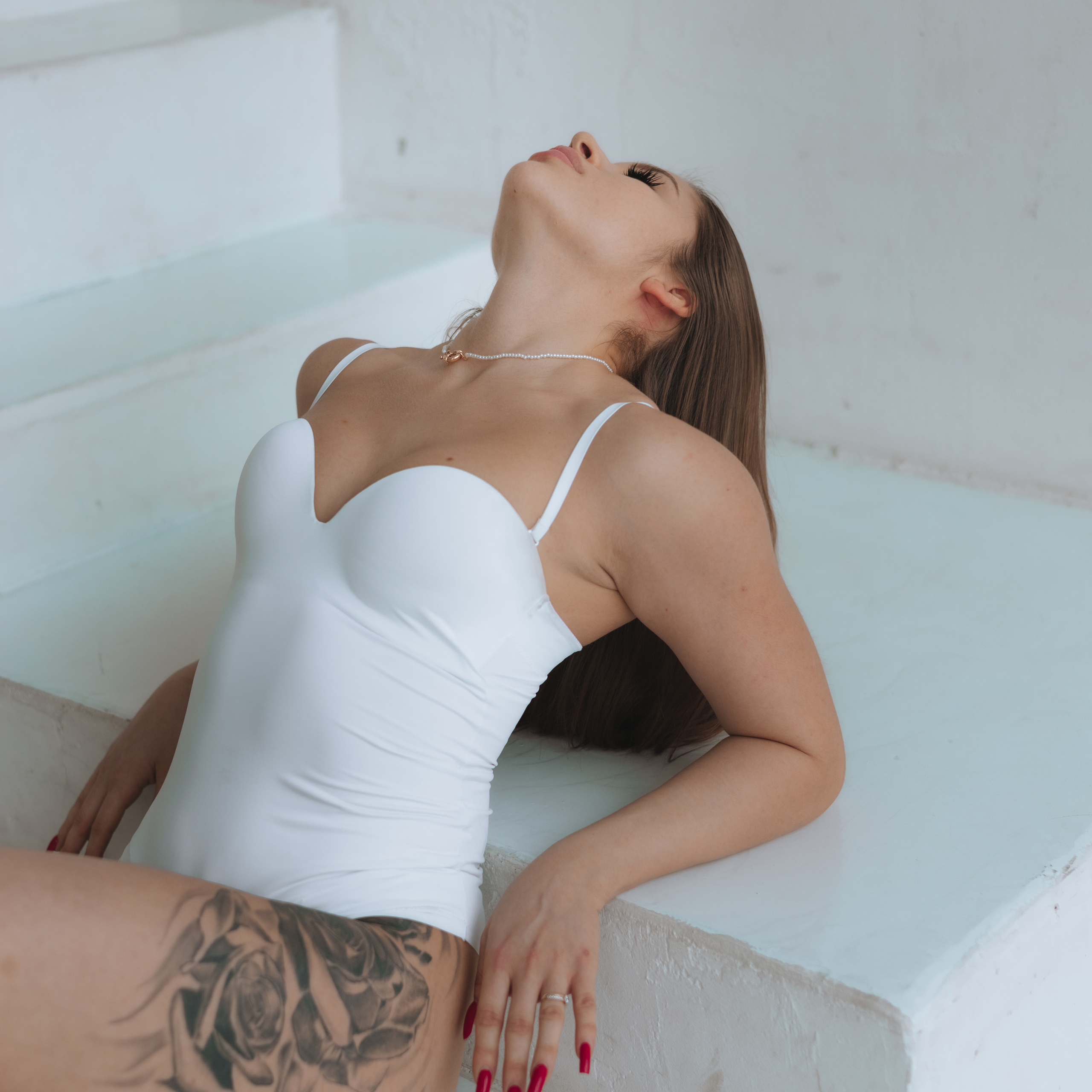 Женские портретные фотосессии в Москве от фотографа Анастасии Инвиш. Эротическая фотосессия в стилю ню в Москве — заказать ню фотосессию от 19 800 руб!