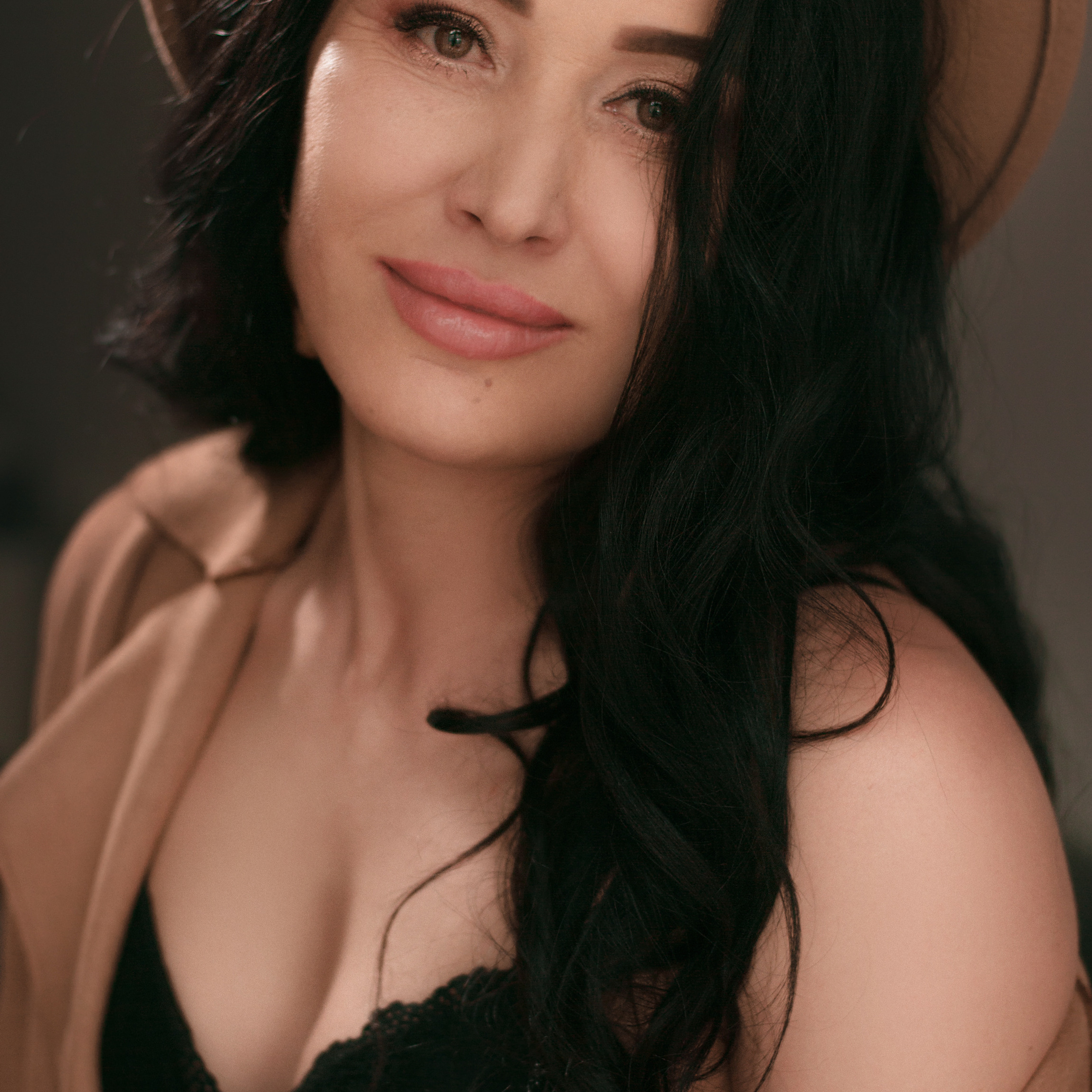 Женские портретные фотосессии в Москве от фотографа Анастасии Инвиш. Эротическая фотосессия в стилю ню в Москве — заказать ню фотосессию от 19 800 руб!