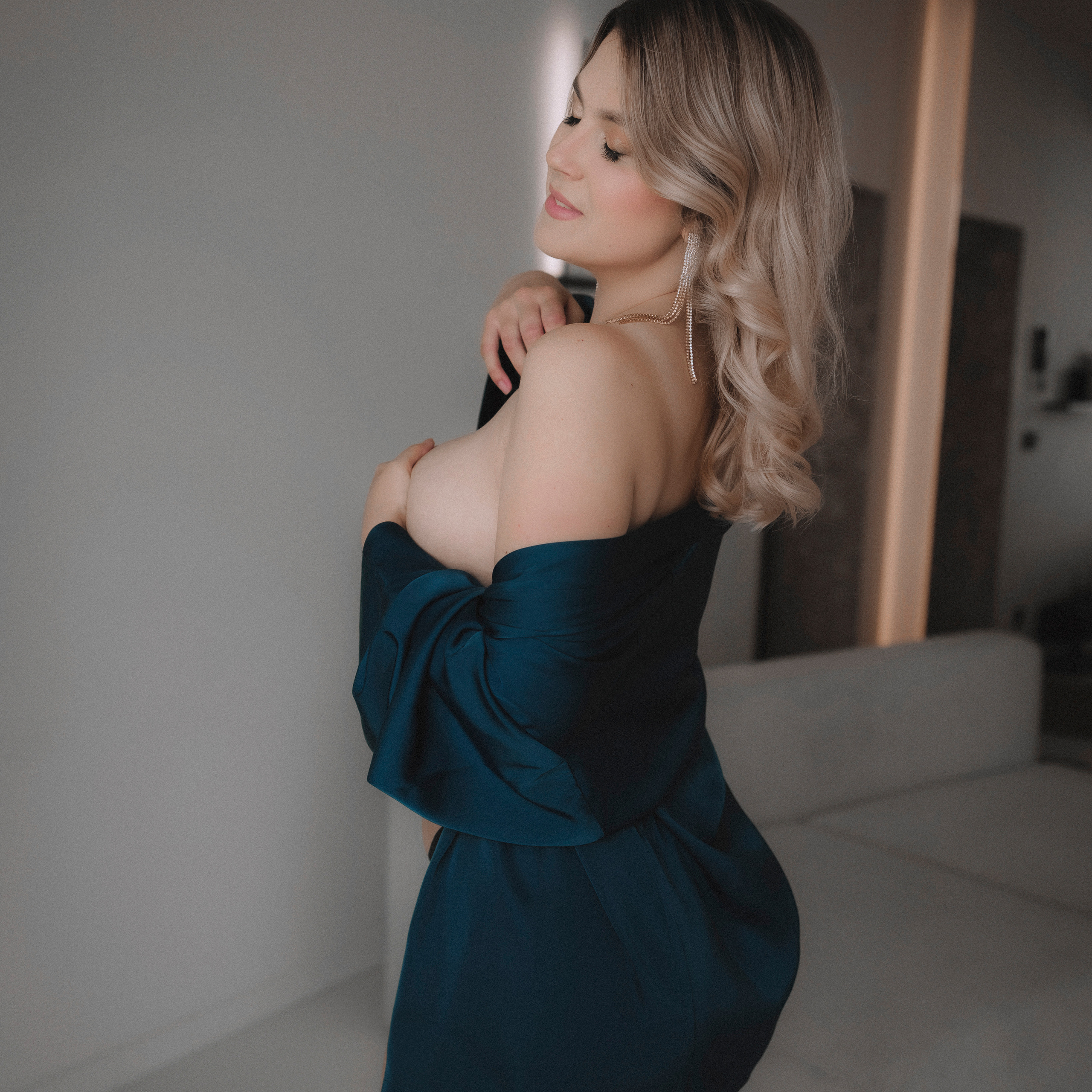 Женские портретные фотосессии в Москве от фотографа Анастасии Инвиш. Эротическая фотосессия в стилю ню в Москве — заказать ню фотосессию от 19 800 руб!