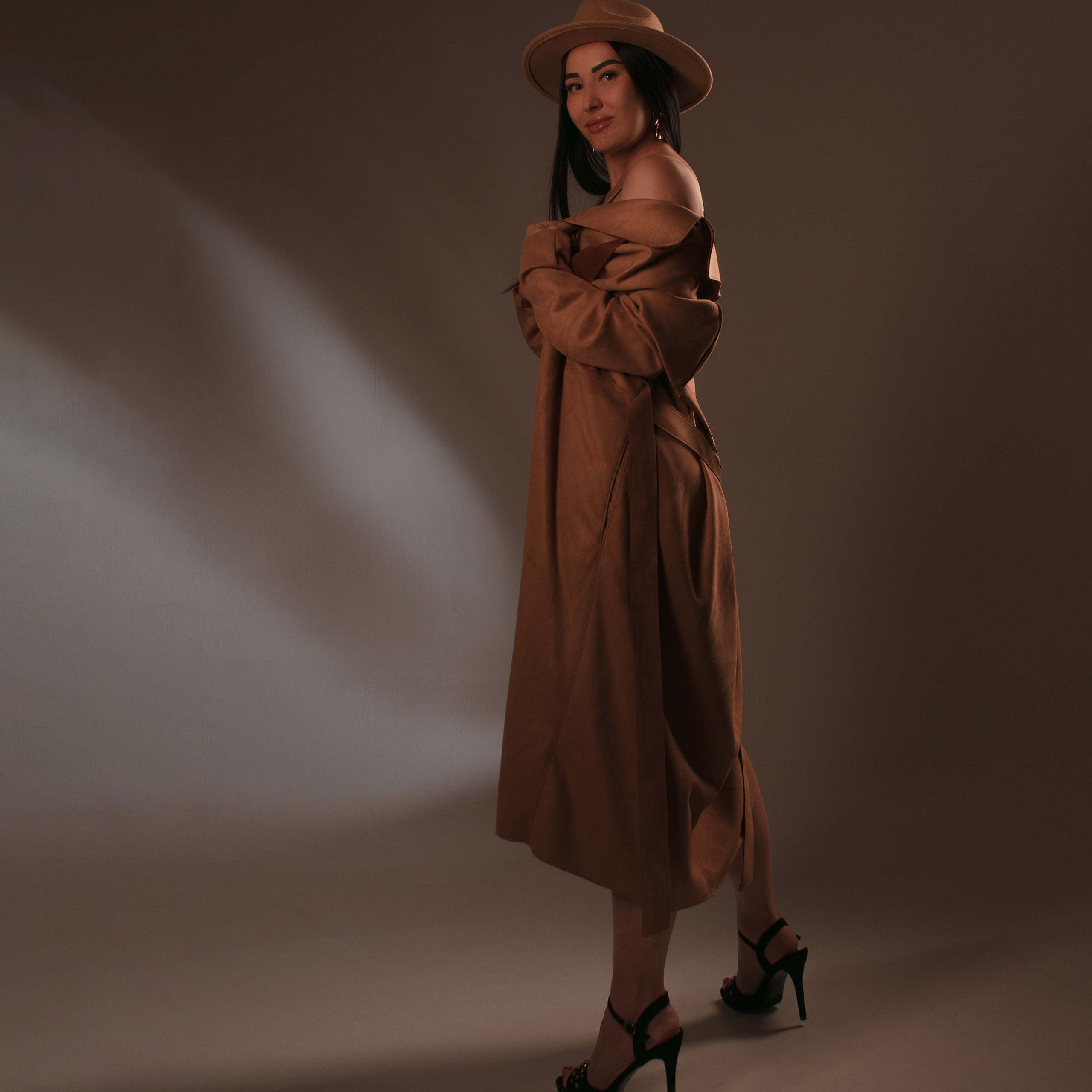 Женские портретные фотосессии в Москве от фотографа Анастасии Инвиш. Эротическая фотосессия в стилю ню в Москве — заказать ню фотосессию от 19 800 руб!