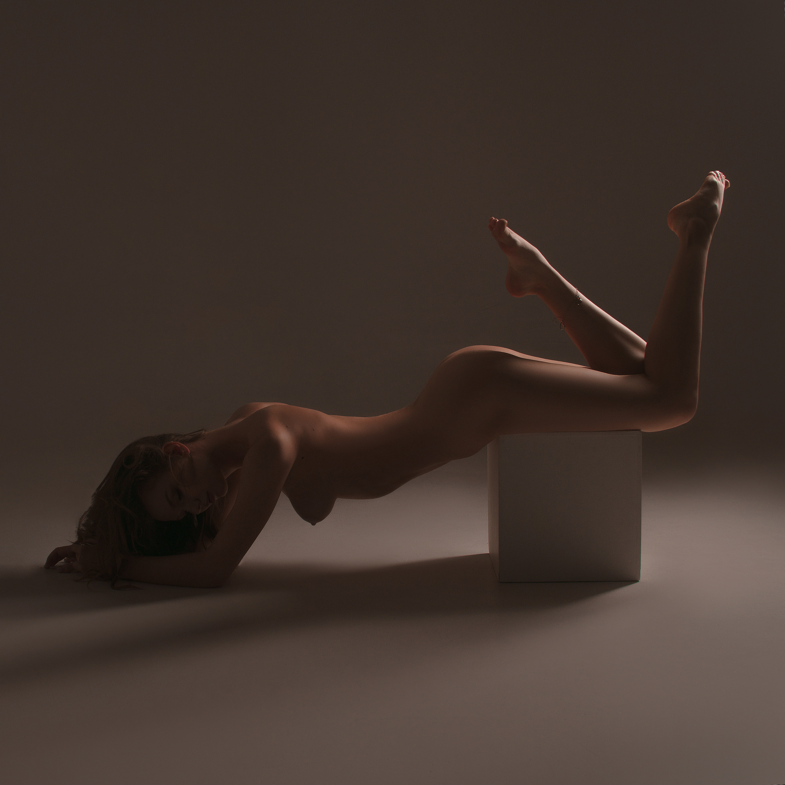 Женские портретные фотосессии в Москве от фотографа Анастасии Инвиш. Эротическая фотосессия в стилю ню в Москве — заказать ню фотосессию от 19 800 руб!