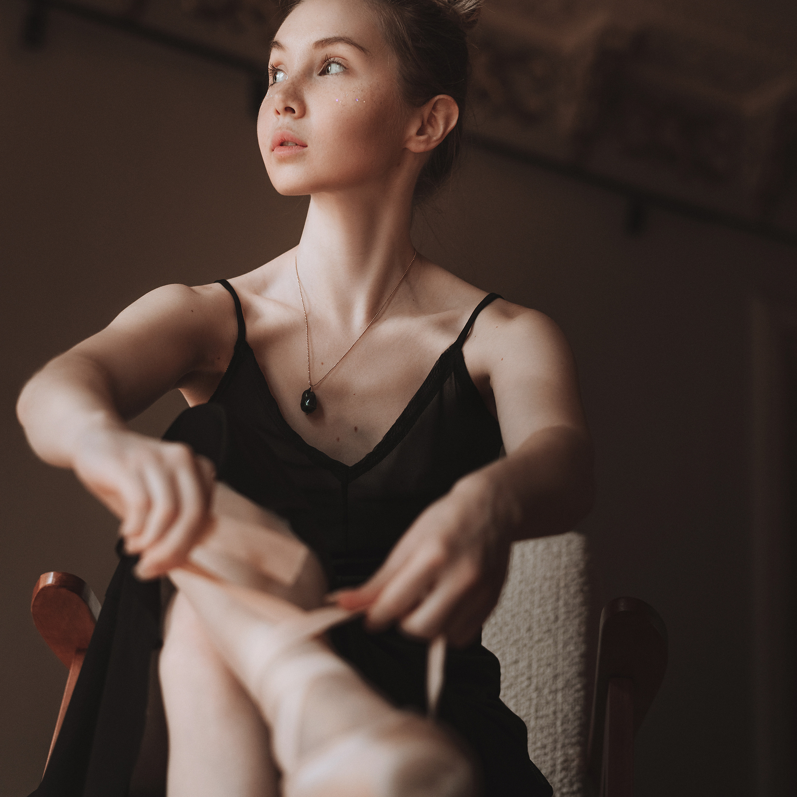 Женские портретные фотосессии в Москве от фотографа Анастасии Инвиш. Эротическая фотосессия в стилю ню в Москве — заказать ню фотосессию от 19 800 руб!