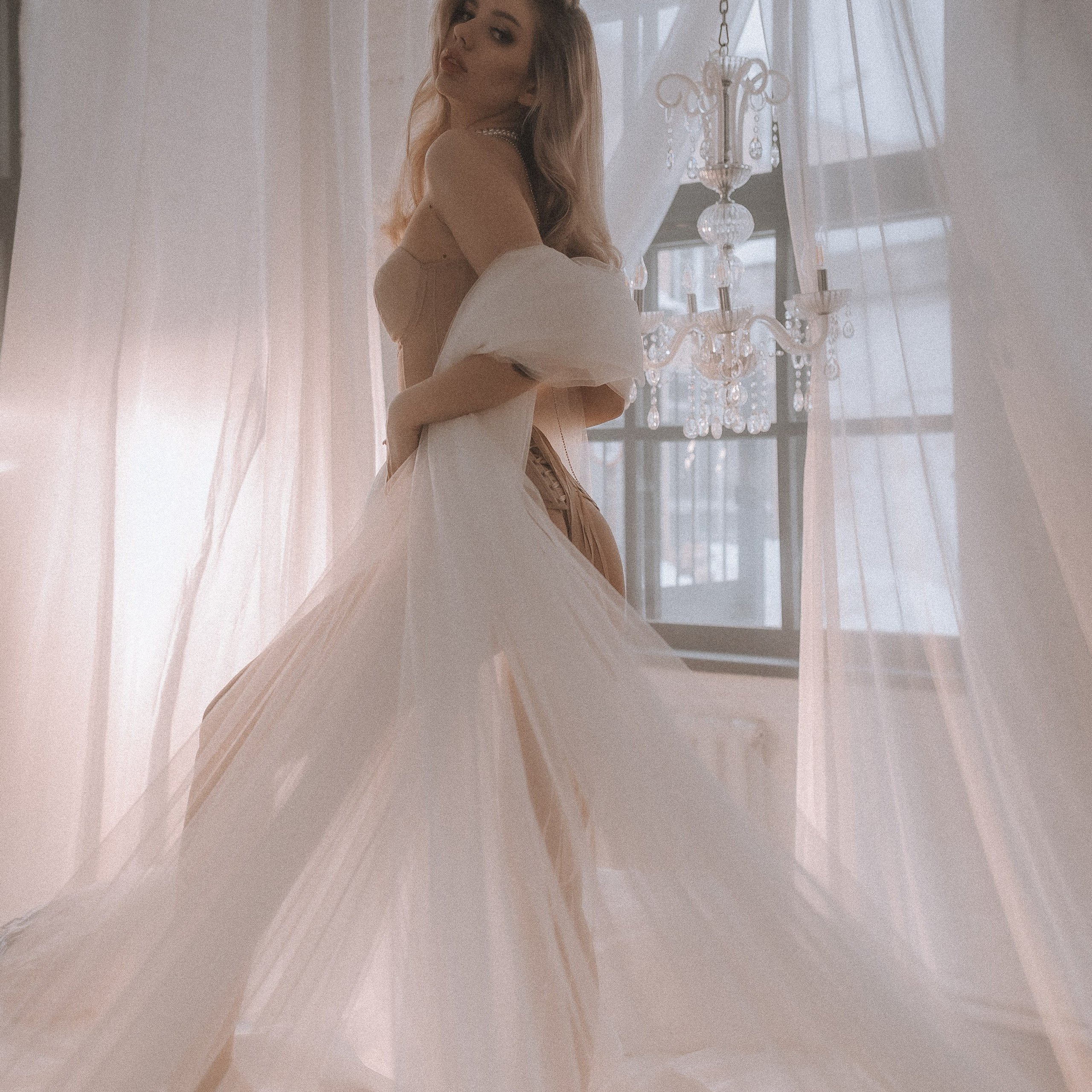 Женские портретные фотосессии в Москве от фотографа Анастасии Инвиш. Эротическая фотосессия в стилю ню в Москве — заказать ню фотосессию от 19 800 руб!