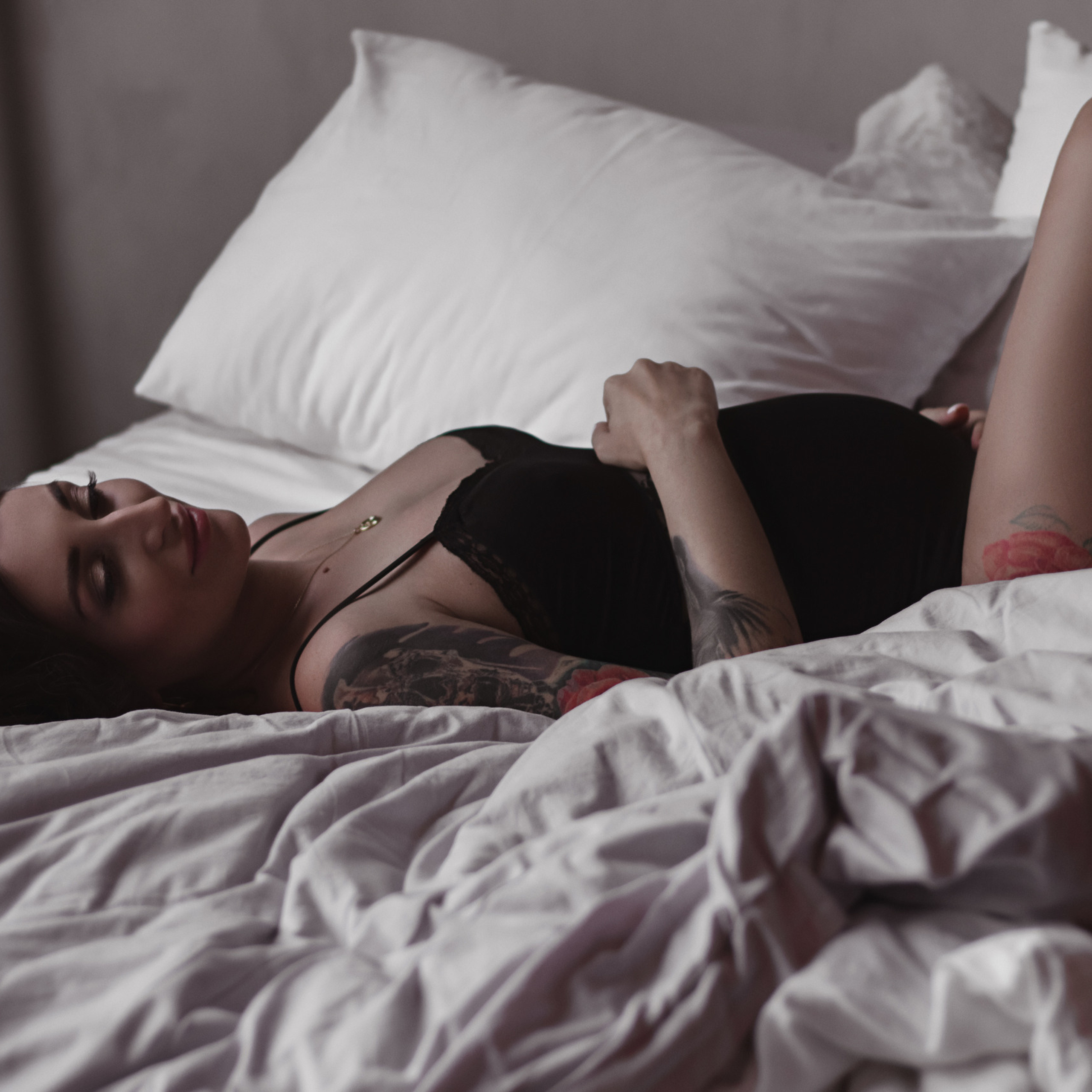 Женские портретные фотосессии в Москве от фотографа Анастасии Инвиш. Эротическая фотосессия в стилю ню в Москве — заказать ню фотосессию от 19 800 руб!