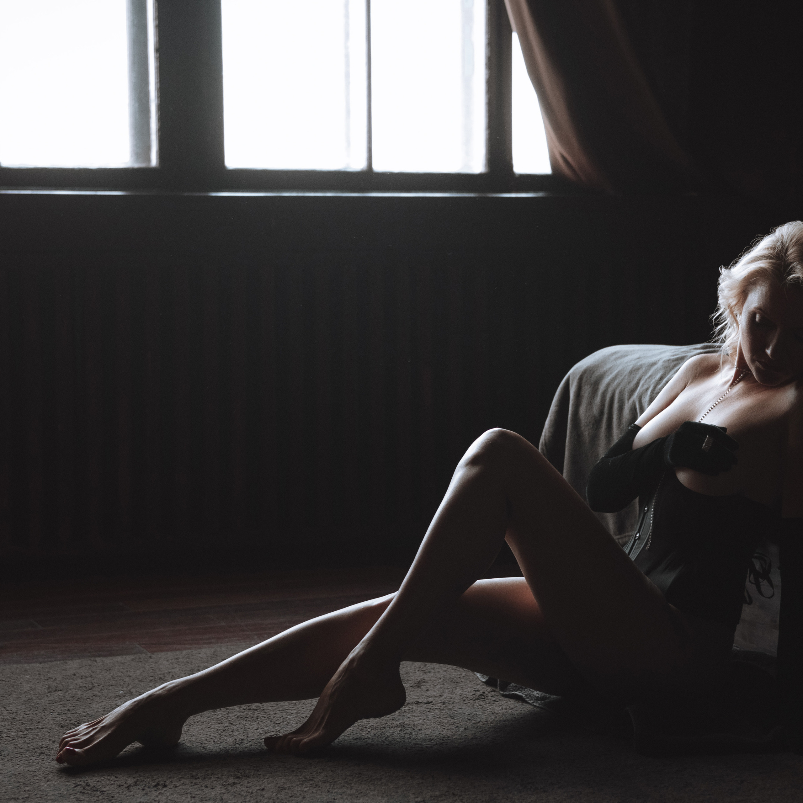 Женские портретные фотосессии в Москве от фотографа Анастасии Инвиш. Эротическая фотосессия в стилю ню в Москве — заказать ню фотосессию от 19 800 руб!