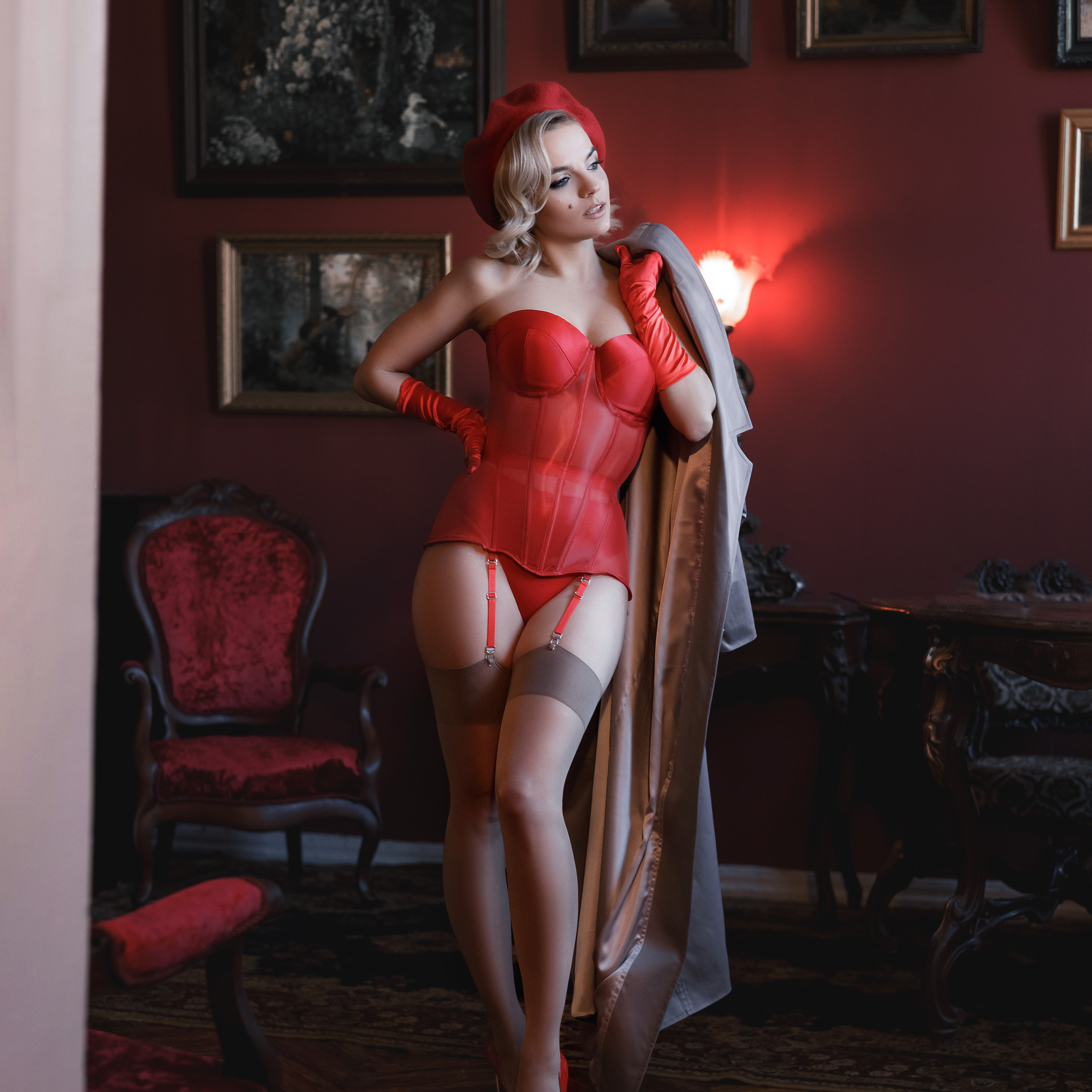 Женские портретные фотосессии в Москве от фотографа Анастасии Инвиш. Эротическая фотосессия в стилю ню в Москве — заказать ню фотосессию от 19 800 руб!