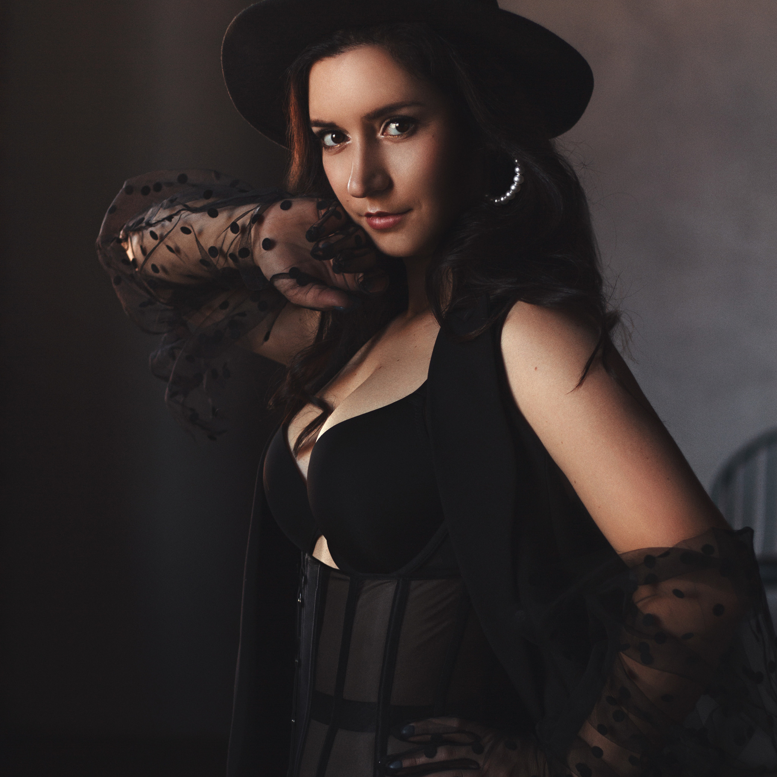 Женские портретные фотосессии в Москве от фотографа Анастасии Инвиш. Эротическая фотосессия в стилю ню в Москве — заказать ню фотосессию от 19 800 руб!
