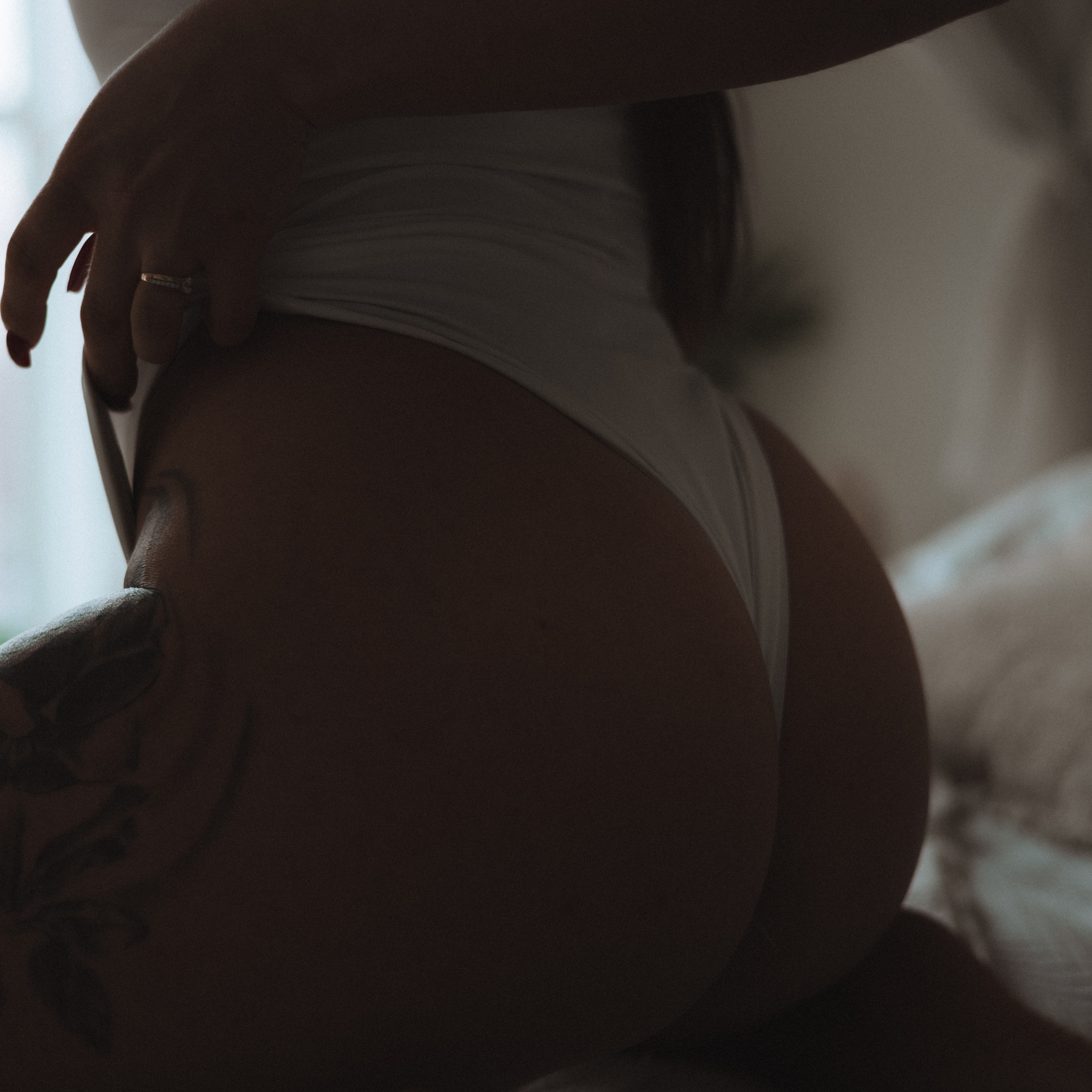 Женские портретные фотосессии в Москве от фотографа Анастасии Инвиш. Эротическая фотосессия в стилю ню в Москве — заказать ню фотосессию от 19 800 руб!