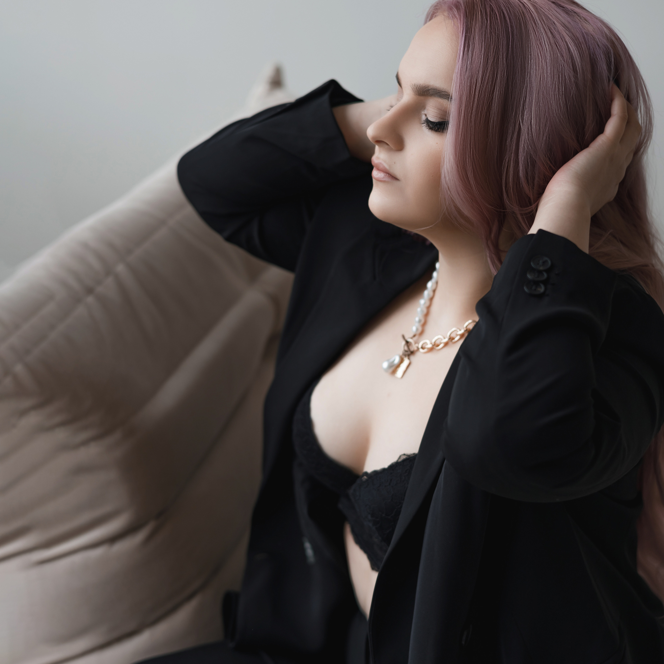 Женские портретные фотосессии в Москве от фотографа Анастасии Инвиш. Эротическая фотосессия в стилю ню в Москве — заказать ню фотосессию от 19 800 руб!