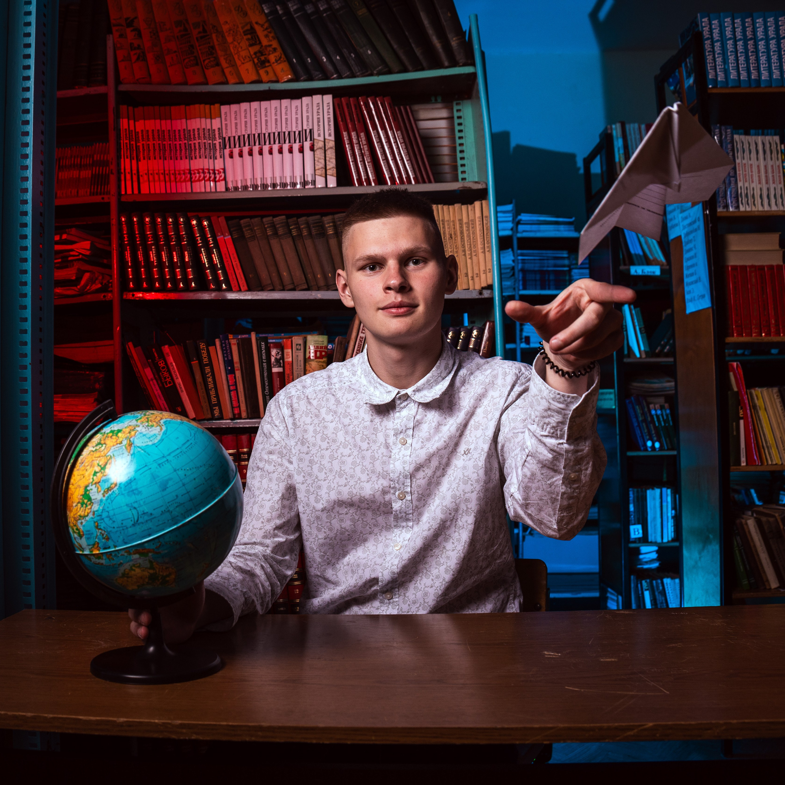 Телефон и контакты. Фотограф Рябинин Евгений. Нижний тагил\Екатеринбург