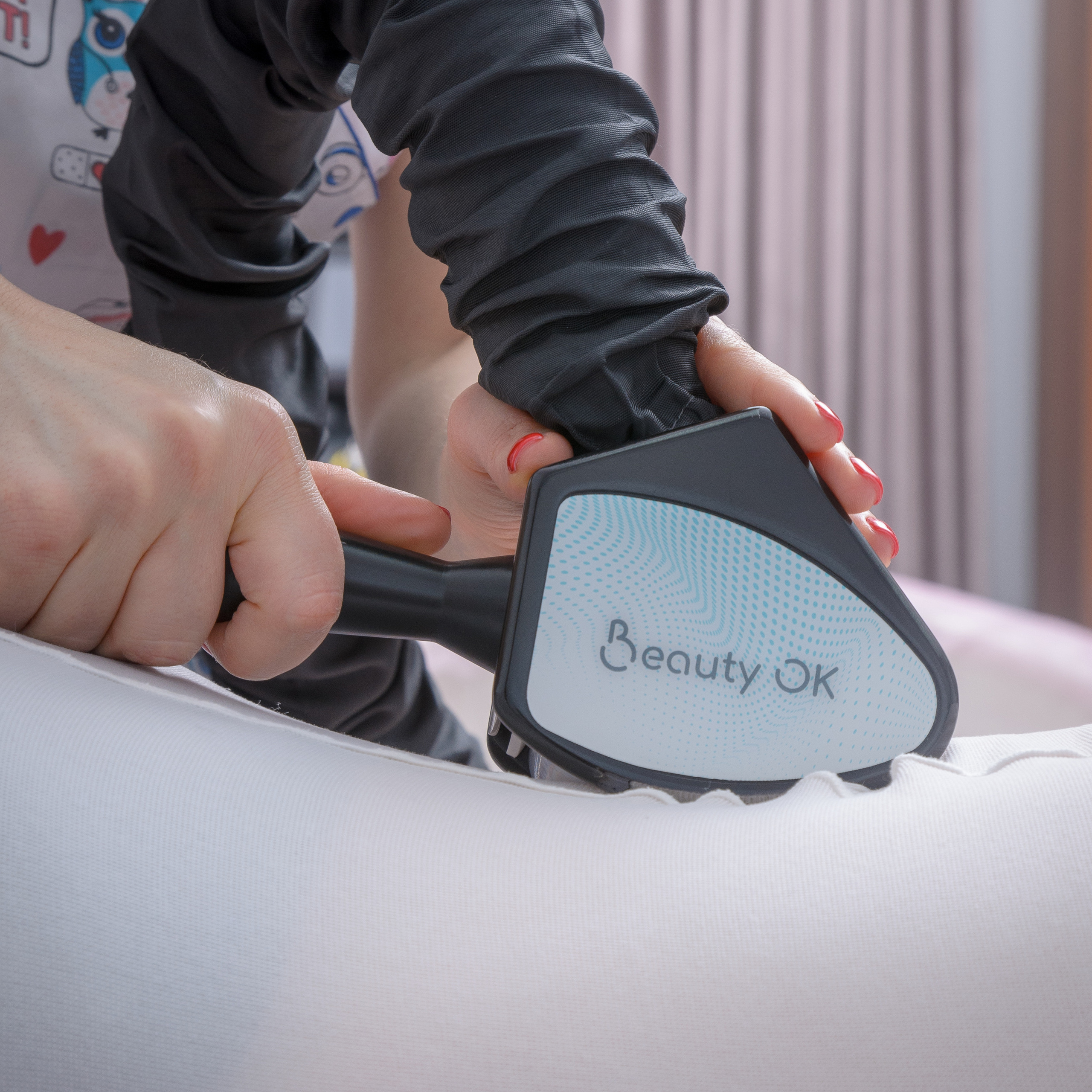 Студия аппаратной косметологии. Рекламный, предметный и фуд-фотограф в Ставрополе Ворнавской Евгений