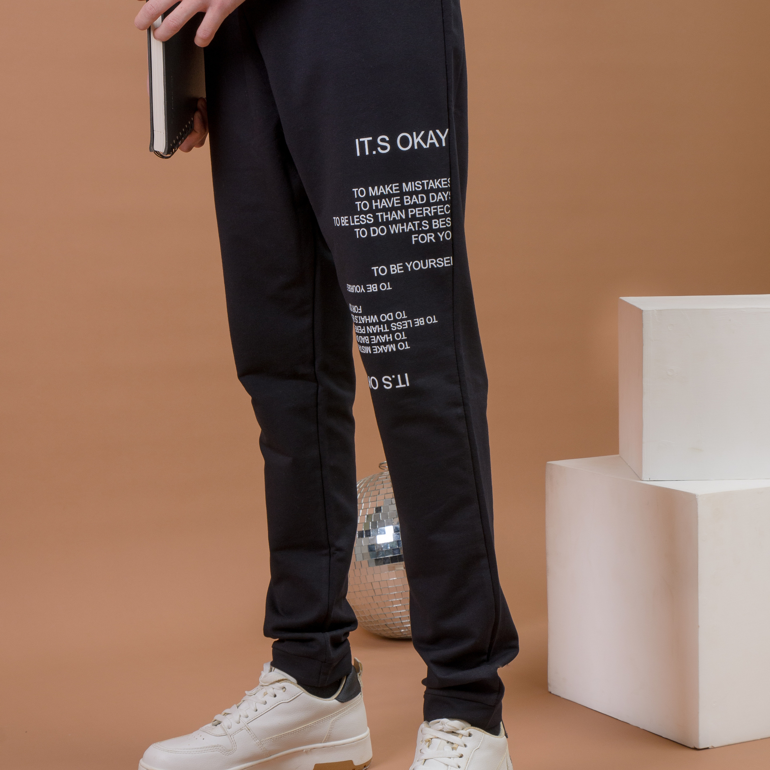 Фото одежды для Wildberries. Рекламный, предметный и фуд-фотограф в Ставрополе Ворнавской Евгений