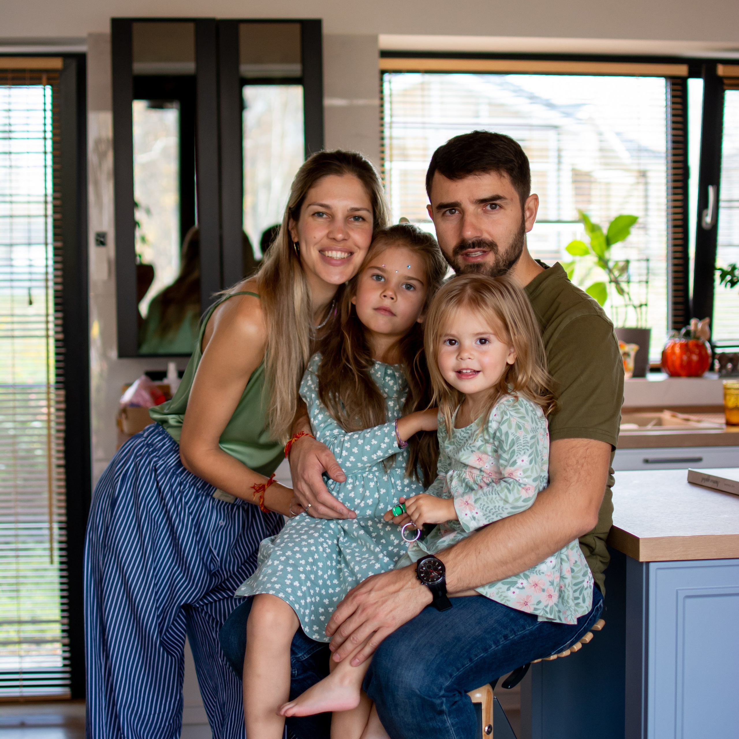 Арина, Виталий, Алёна и Серафима