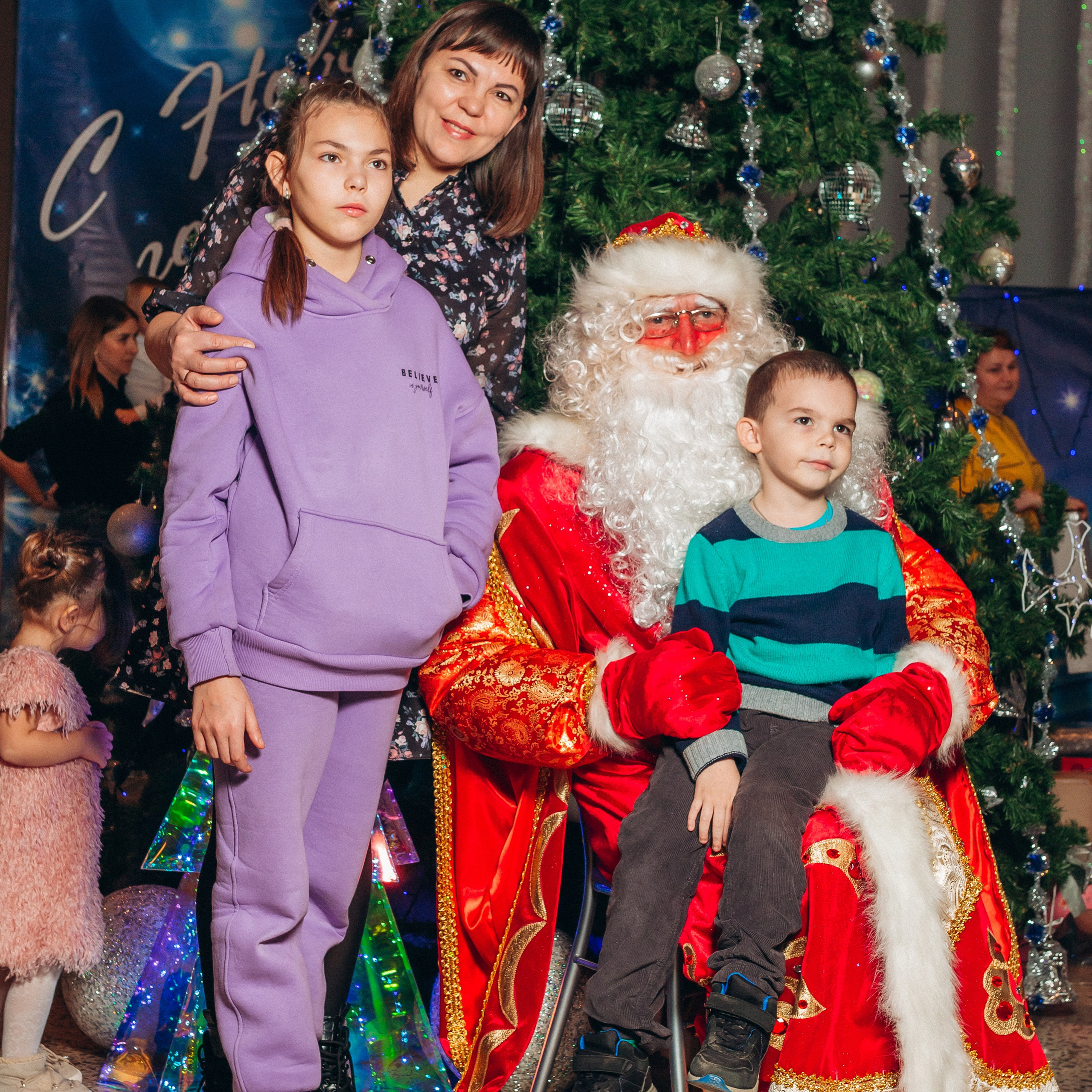 Новогодние чудеса с БЕТСИТИ: Подарки, улыбки и волшебство!