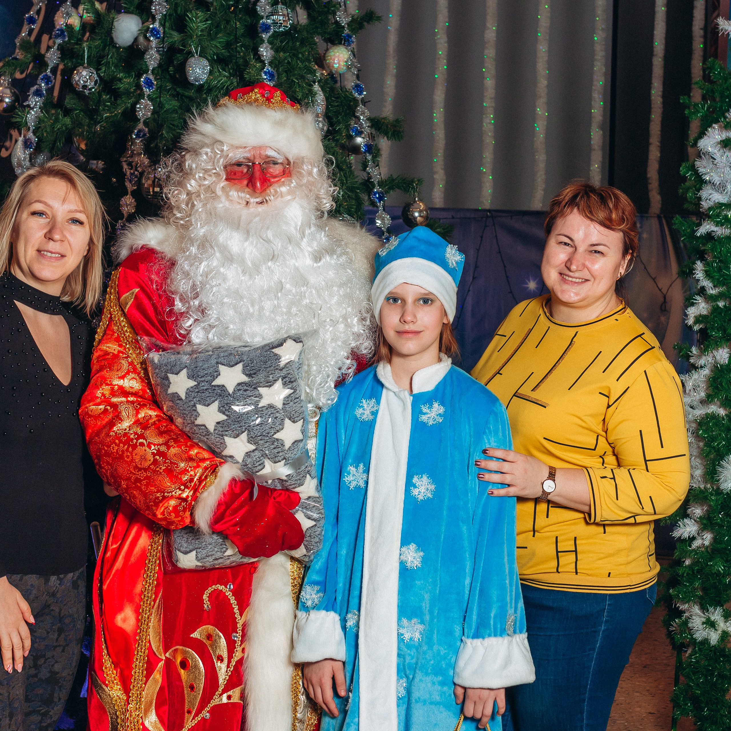 Новогодние чудеса с БЕТСИТИ: Подарки, улыбки и волшебство!