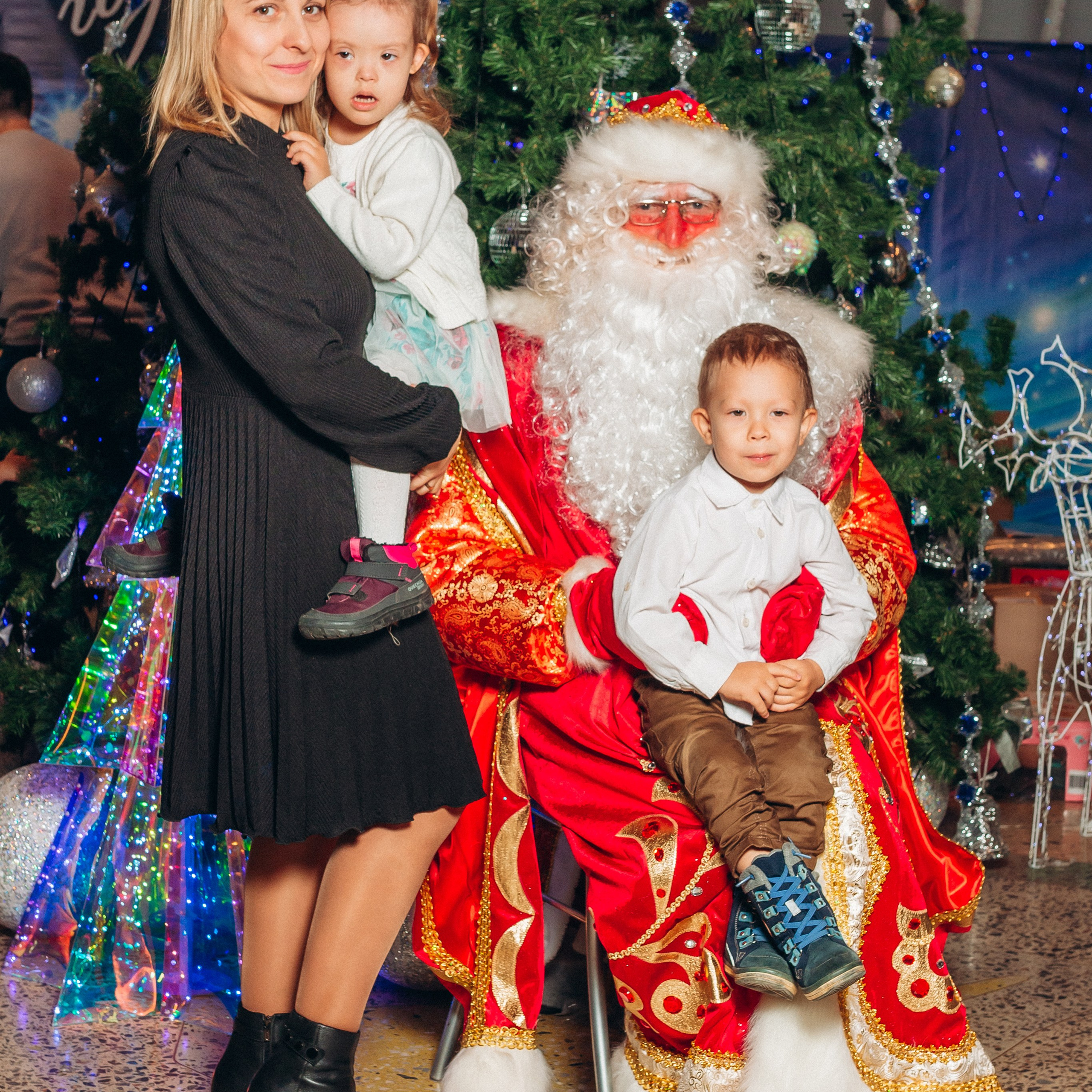 Новогодние чудеса с БЕТСИТИ: Подарки, улыбки и волшебство!