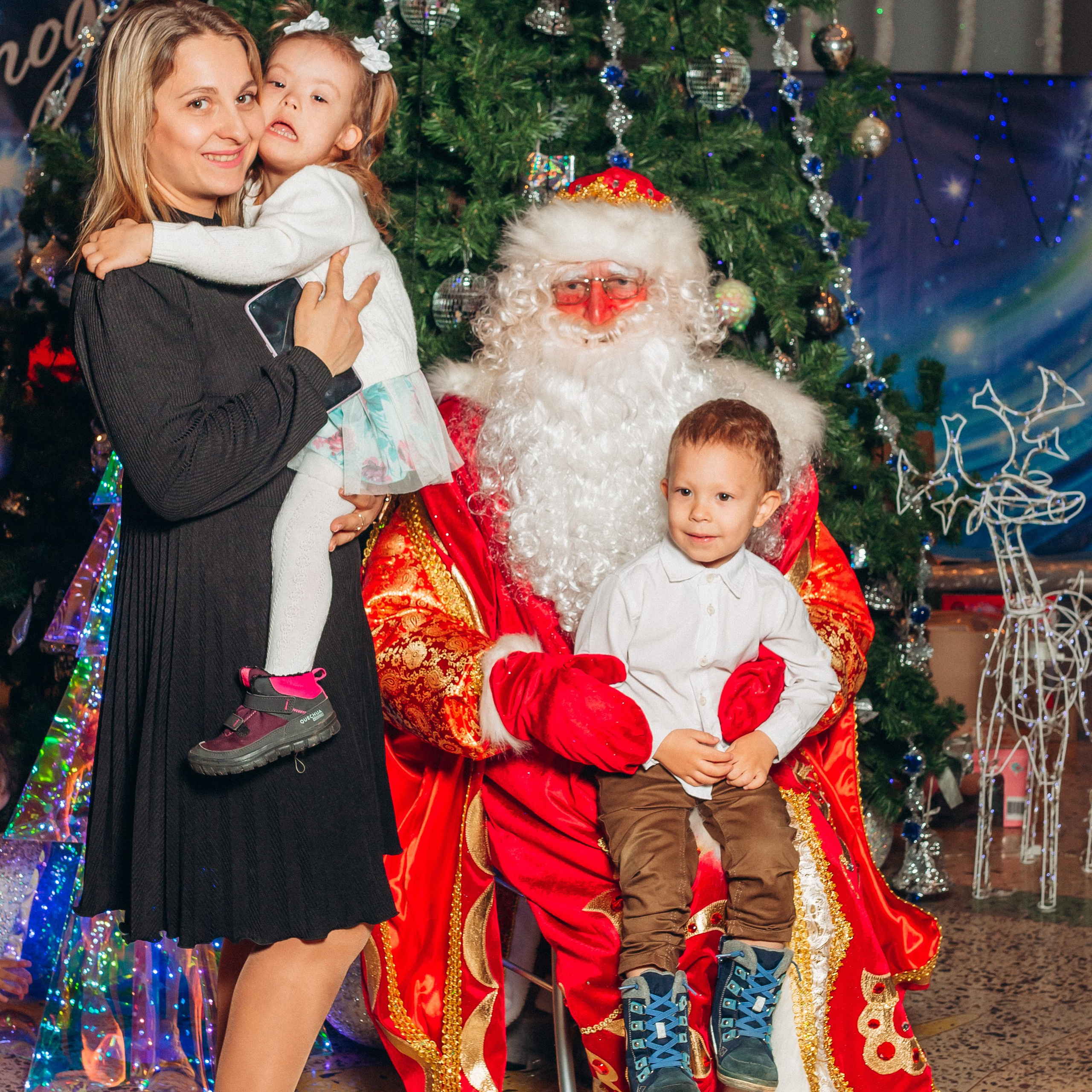 Новогодние чудеса с БЕТСИТИ: Подарки, улыбки и волшебство!