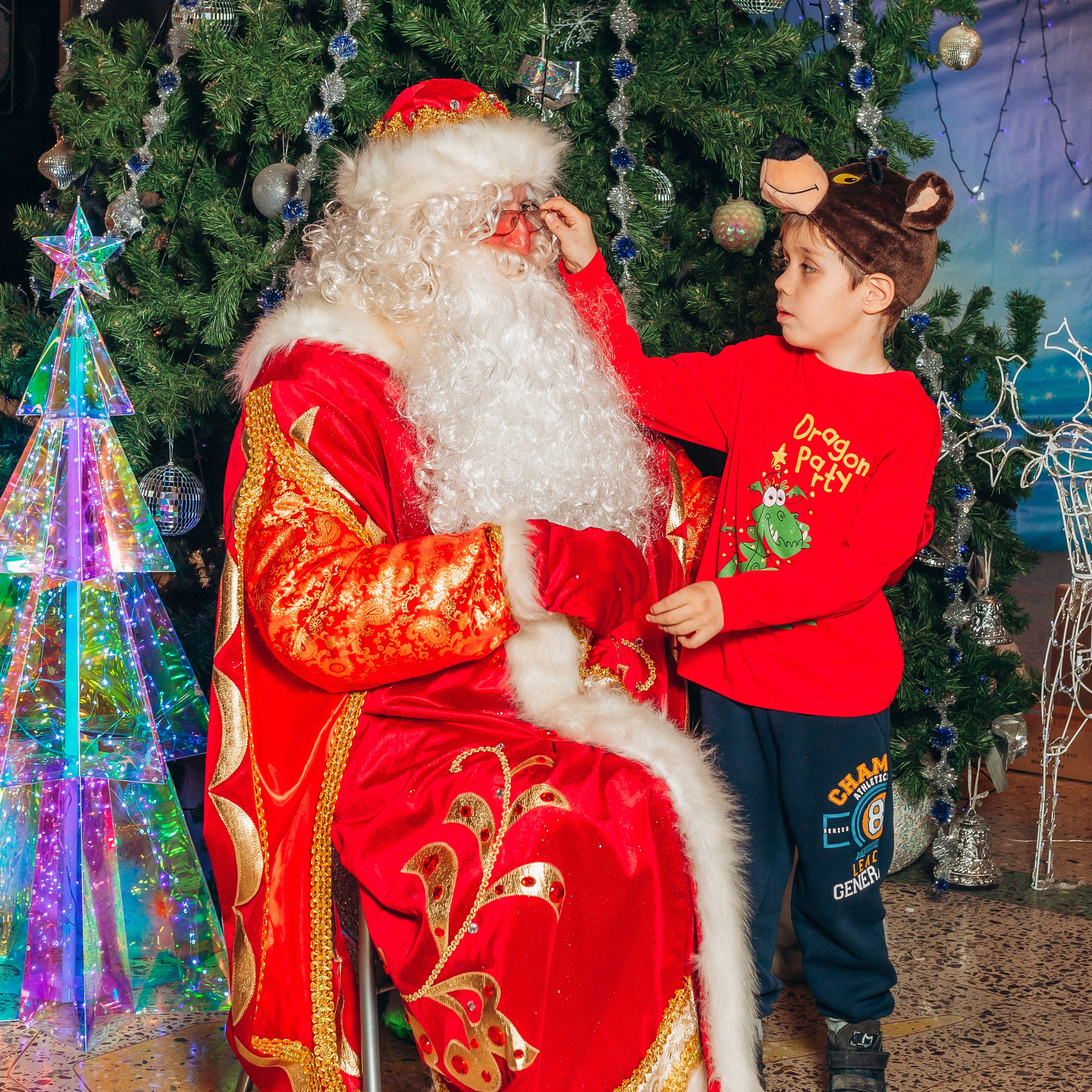 Новогодние чудеса с БЕТСИТИ: Подарки, улыбки и волшебство!