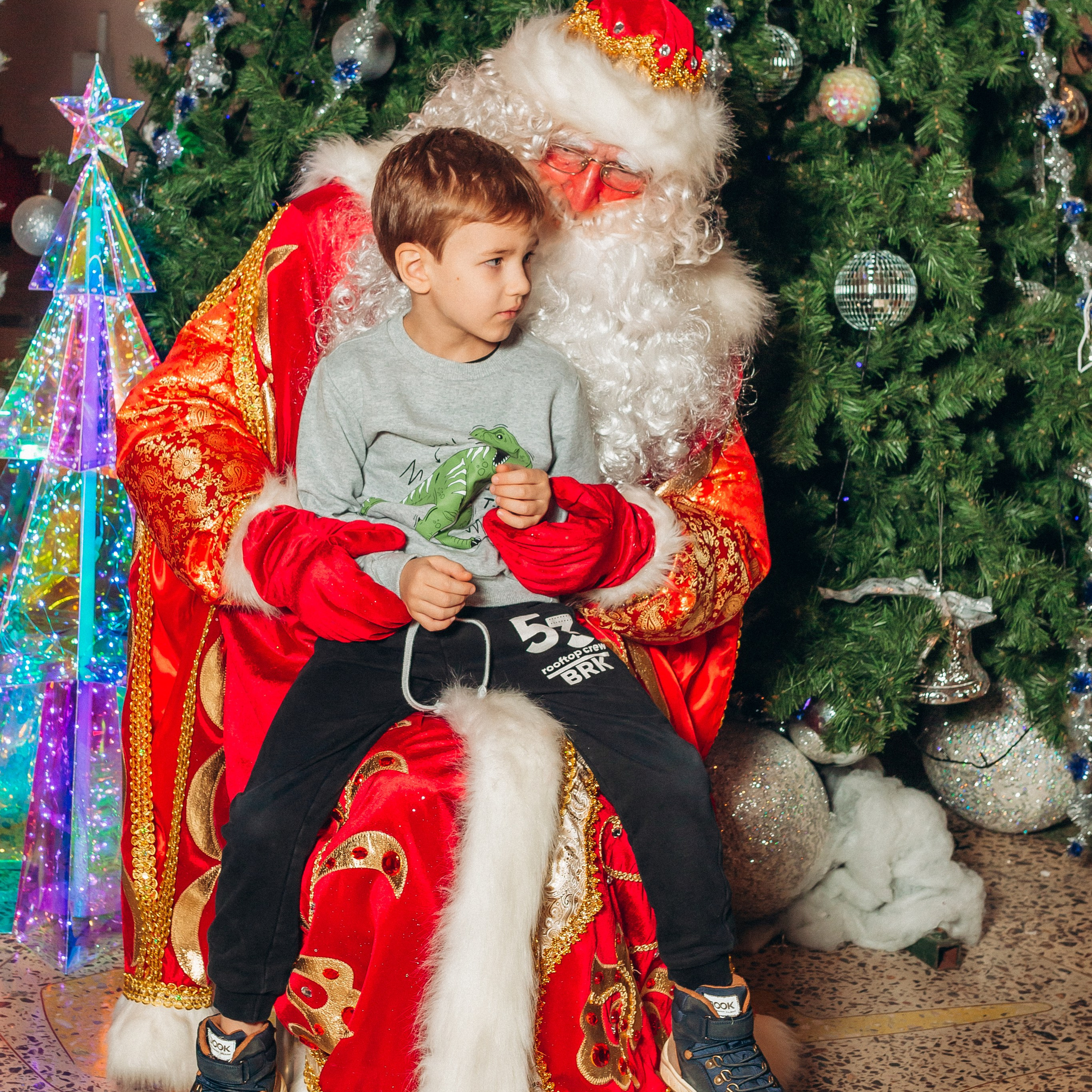 Новогодние чудеса с БЕТСИТИ: Подарки, улыбки и волшебство!