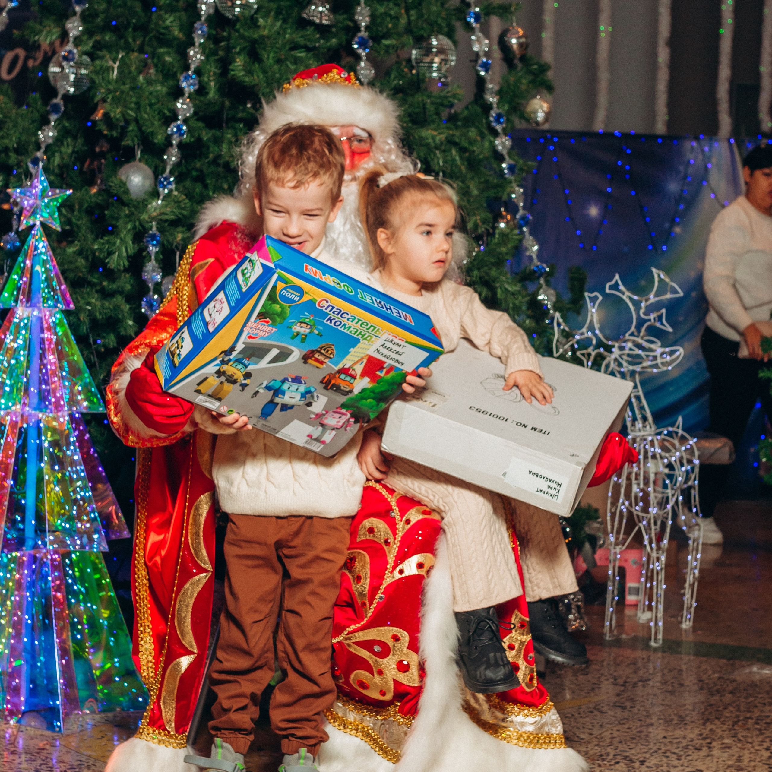 Новогодние чудеса с БЕТСИТИ: Подарки, улыбки и волшебство!