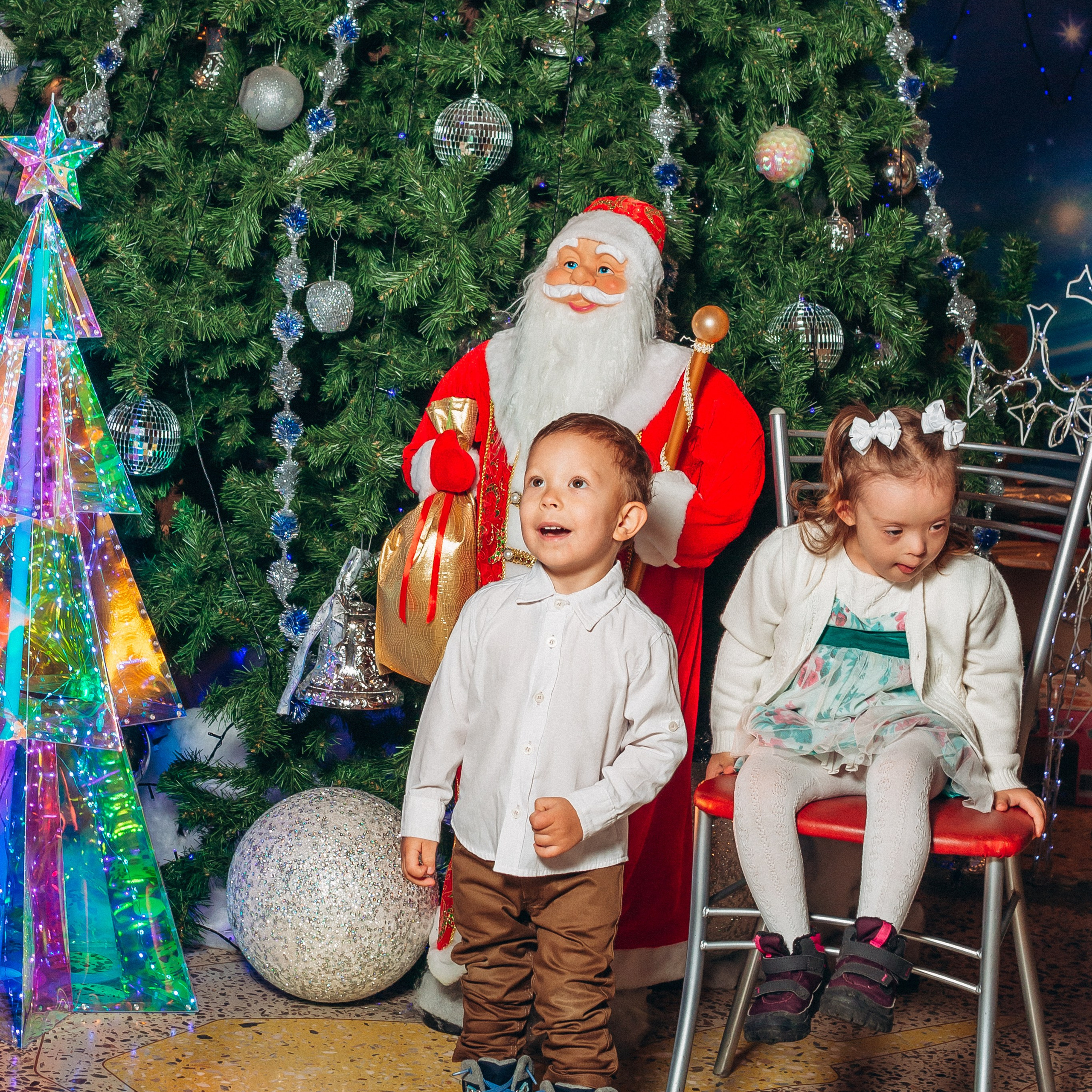 Новогодние чудеса с БЕТСИТИ: Подарки, улыбки и волшебство!
