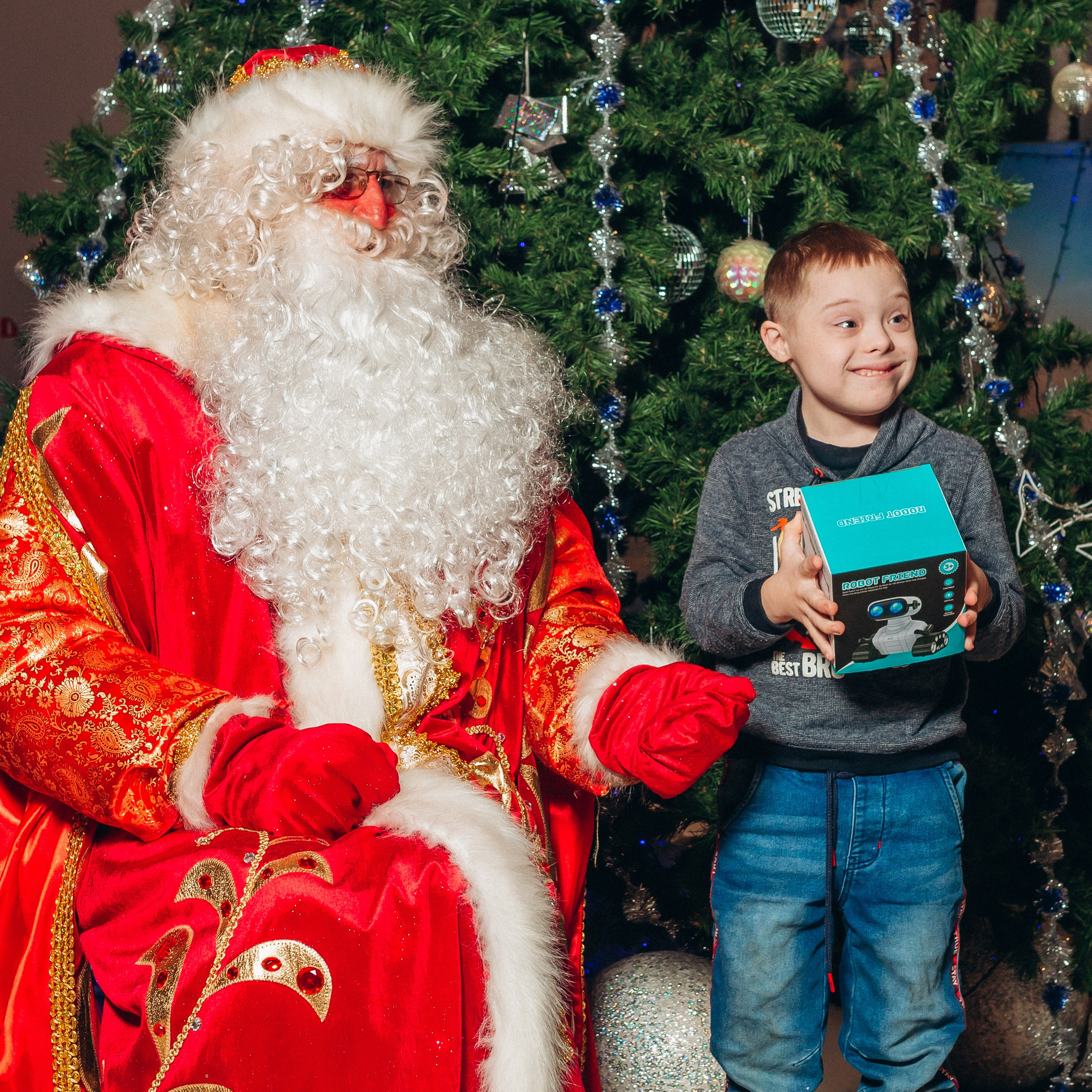 Новогодние чудеса с БЕТСИТИ: Подарки, улыбки и волшебство!