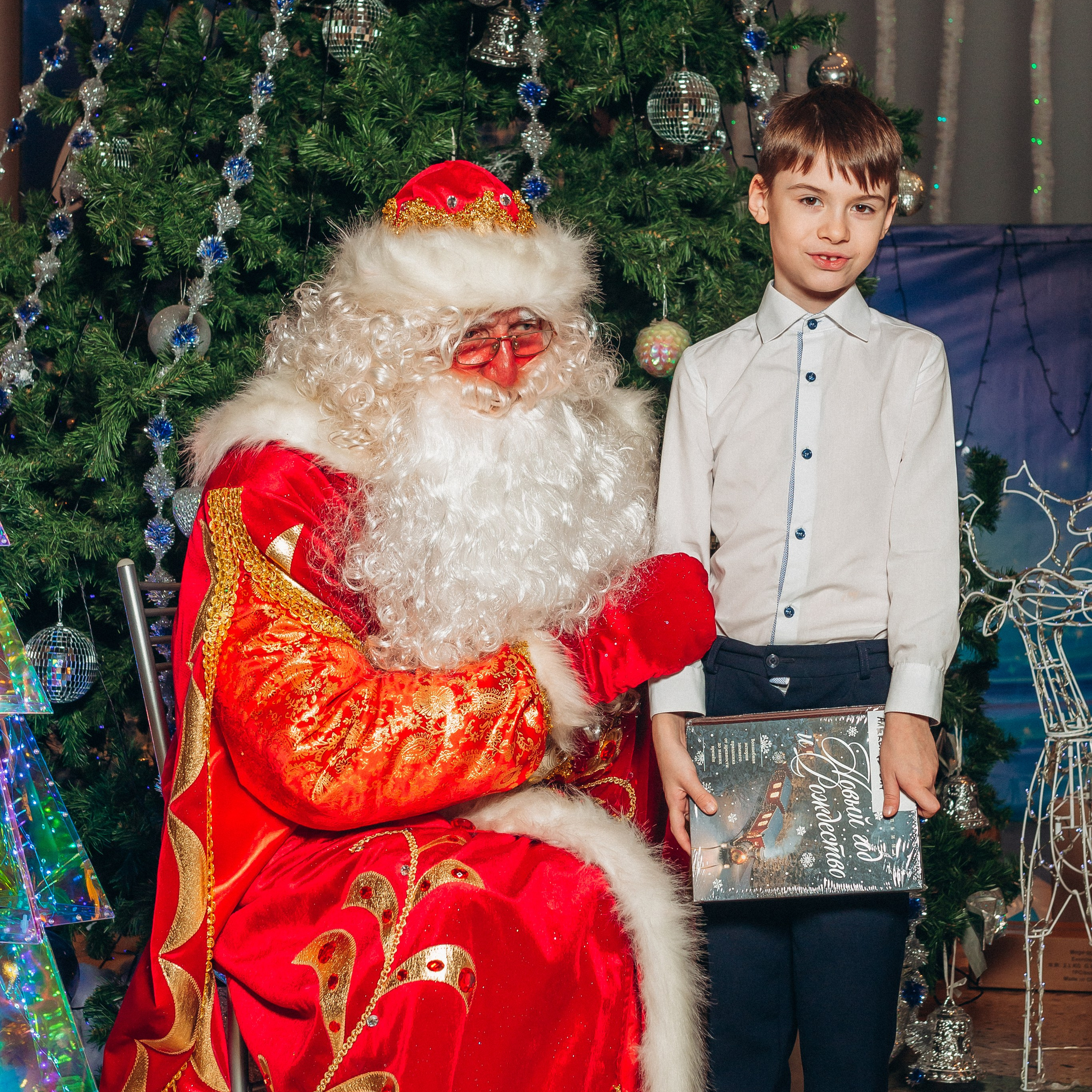 Новогодние чудеса с БЕТСИТИ: Подарки, улыбки и волшебство!