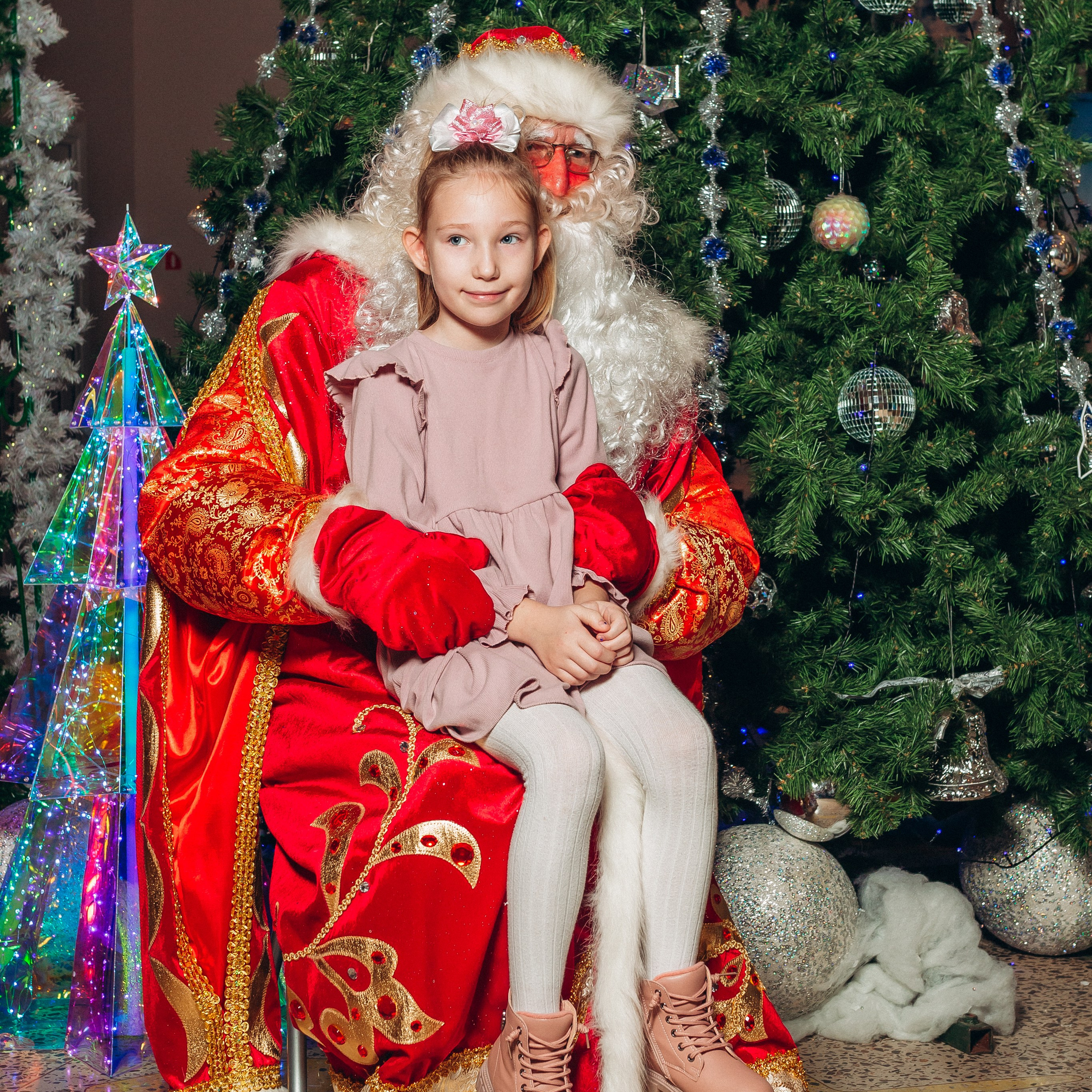 Новогодние чудеса с БЕТСИТИ: Подарки, улыбки и волшебство!