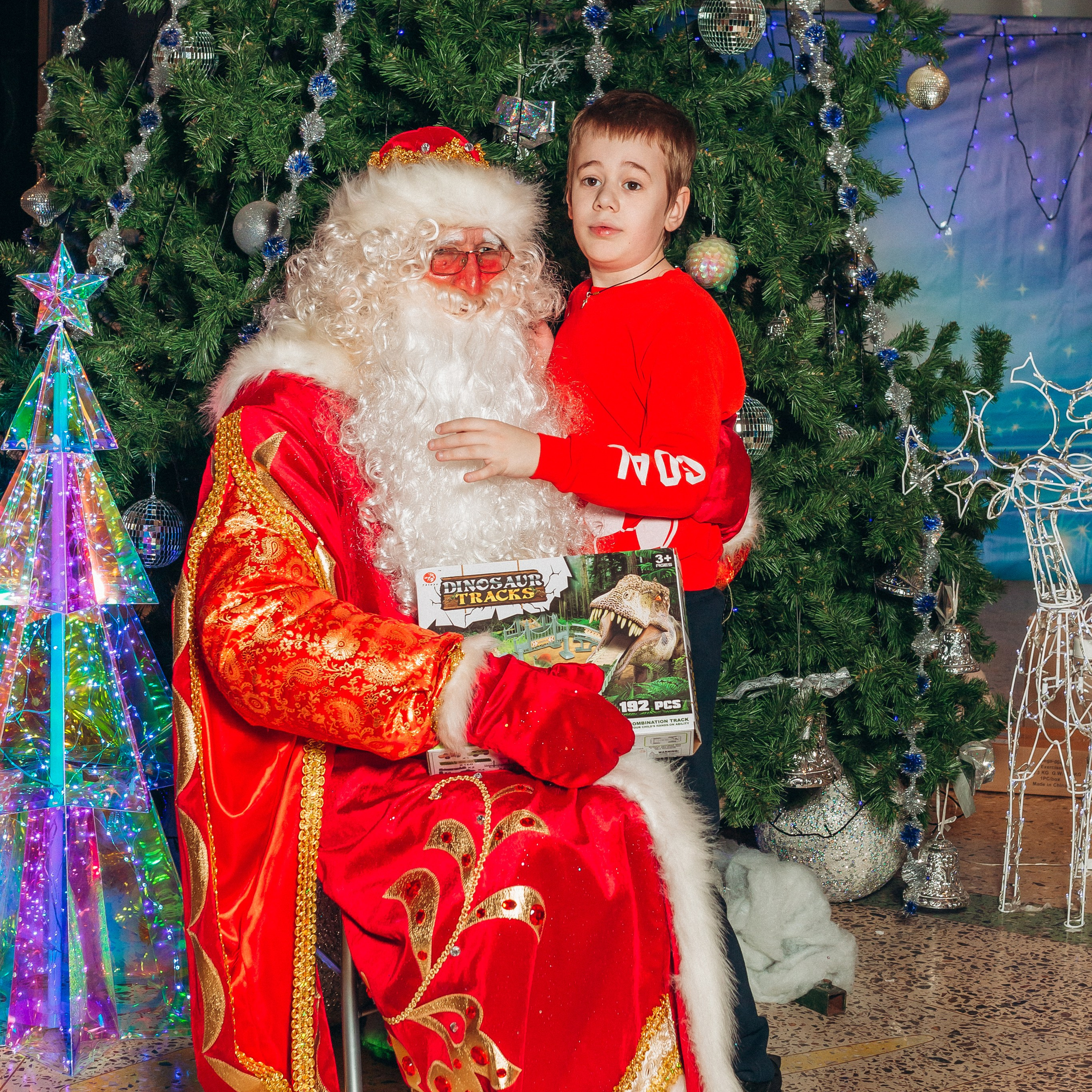 Новогодние чудеса с БЕТСИТИ: Подарки, улыбки и волшебство!