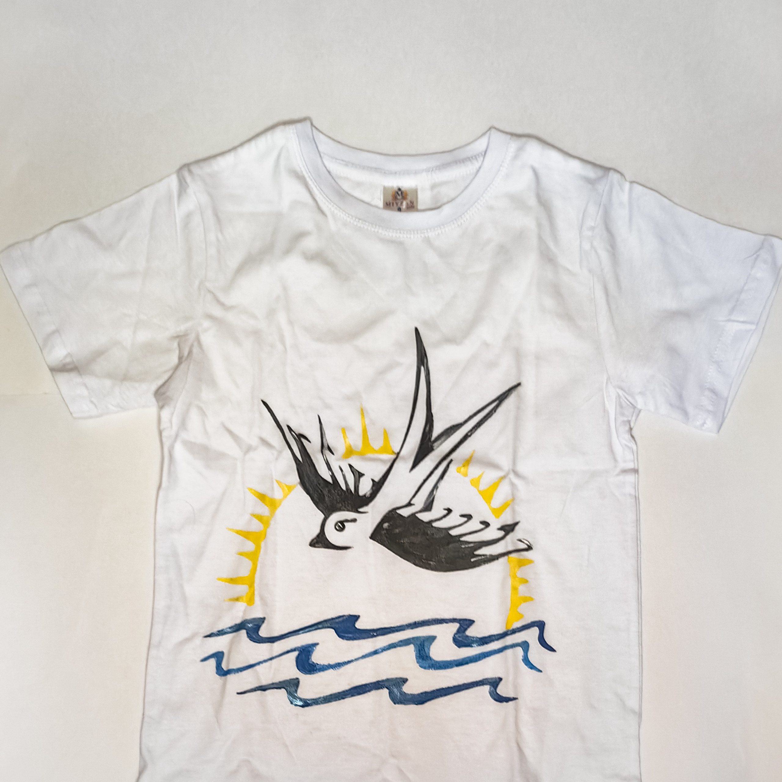 «Ласточка в руках с Деревом жизни» | Эксклюзивная