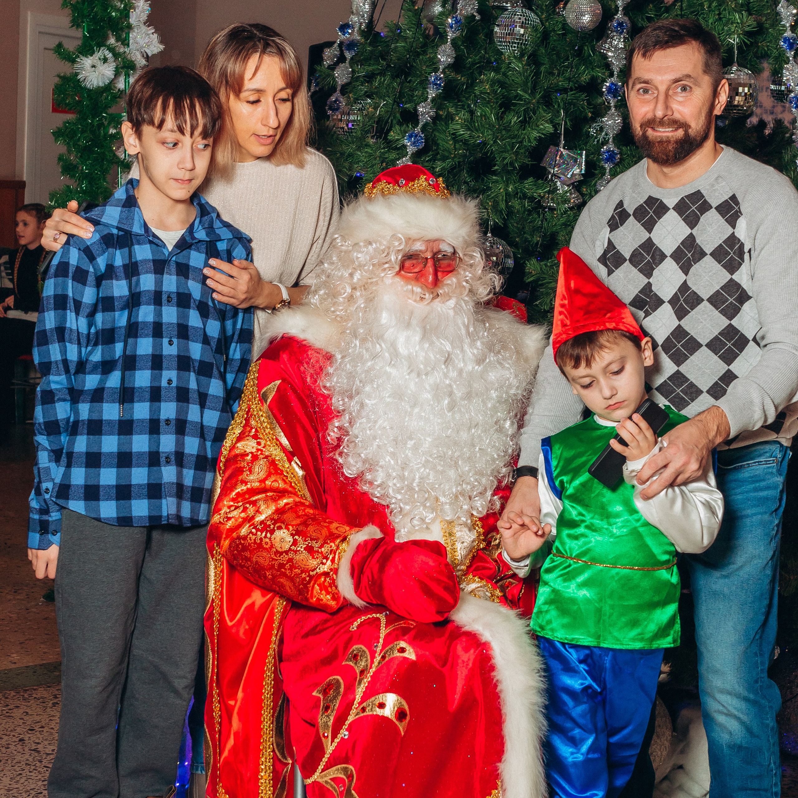 Новогодние чудеса с БЕТСИТИ: Подарки, улыбки и волшебство!