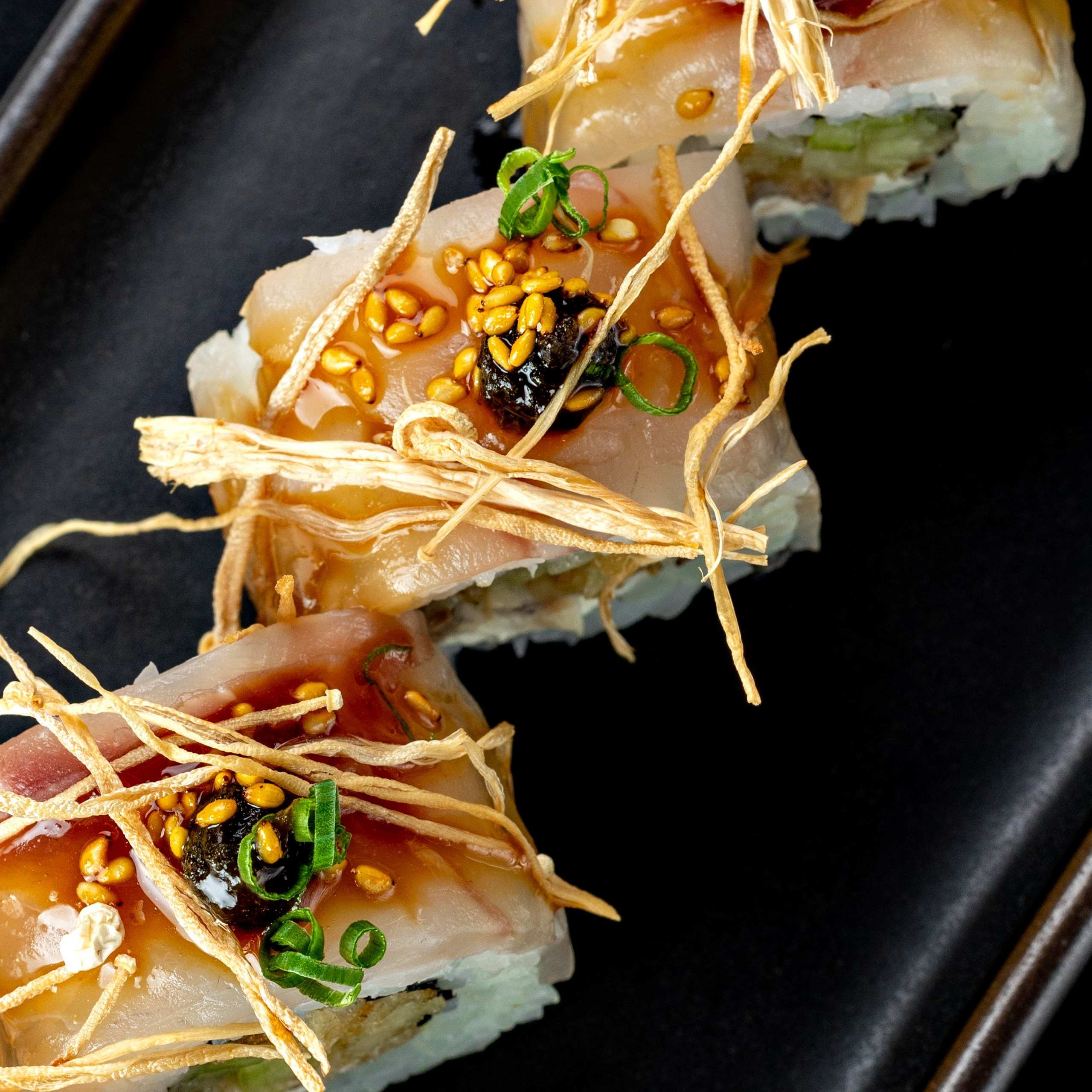 Роллы и суши фото