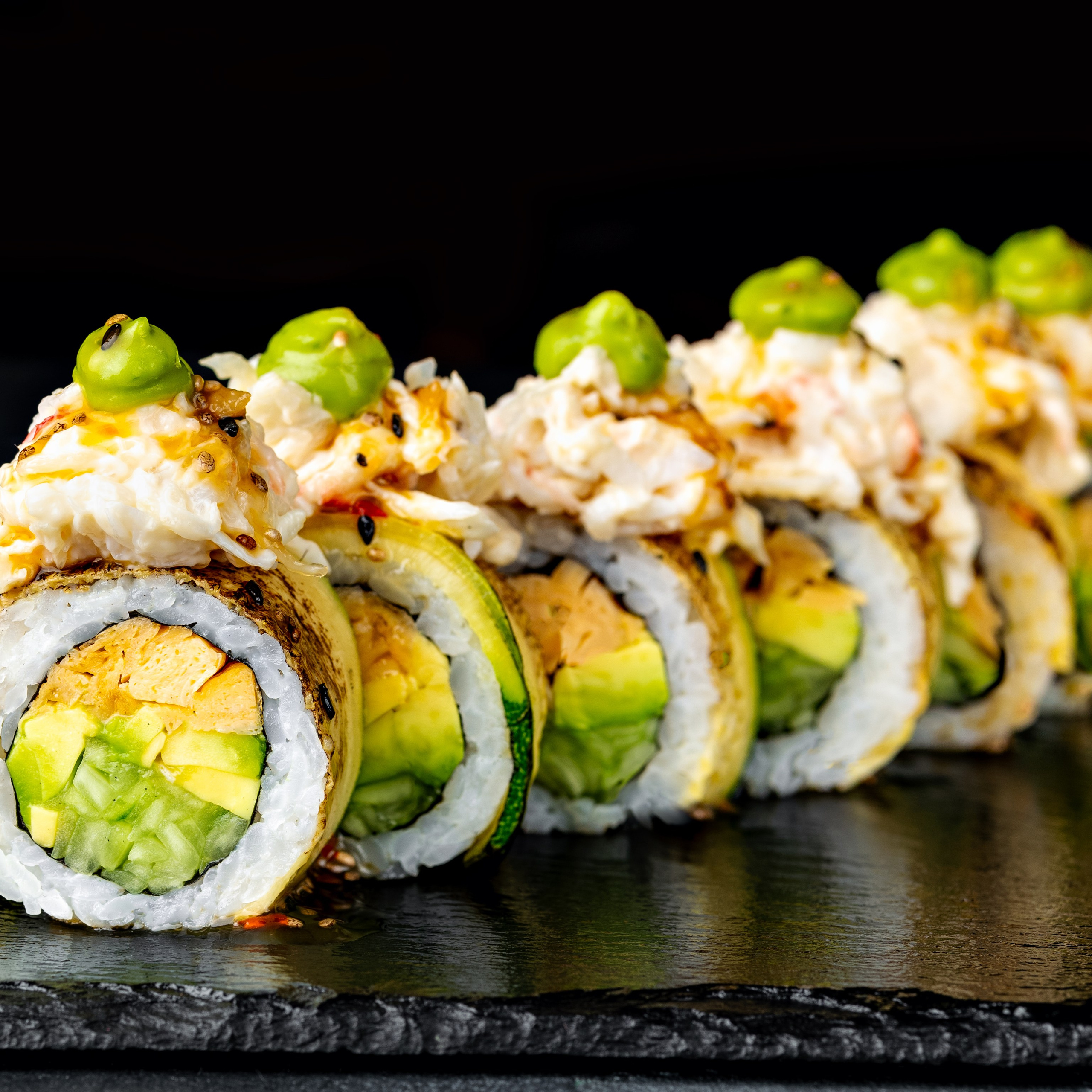 Роллы и суши фото