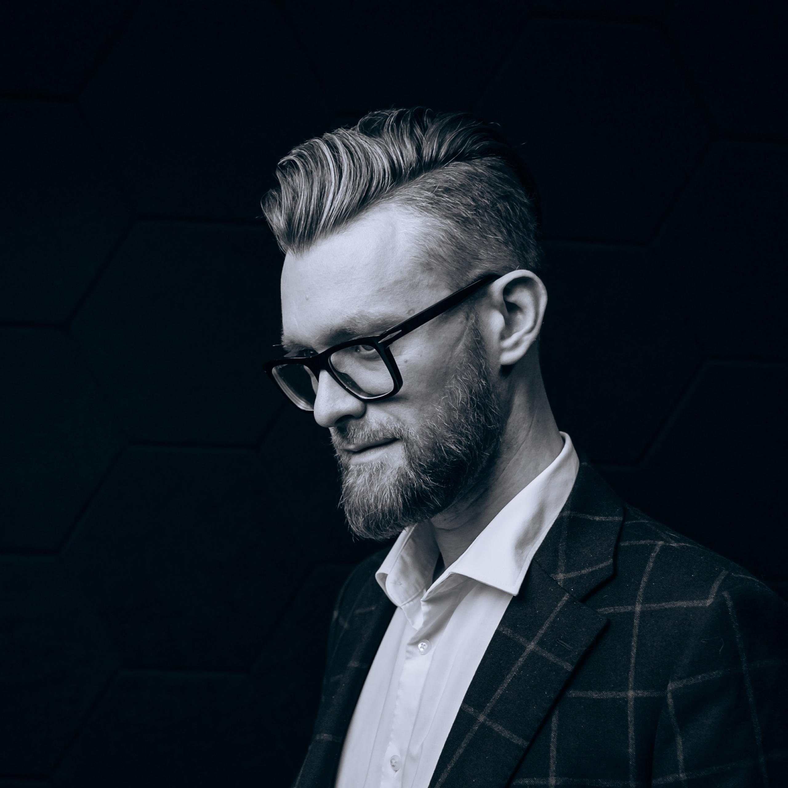 Мужские портреты руководителей