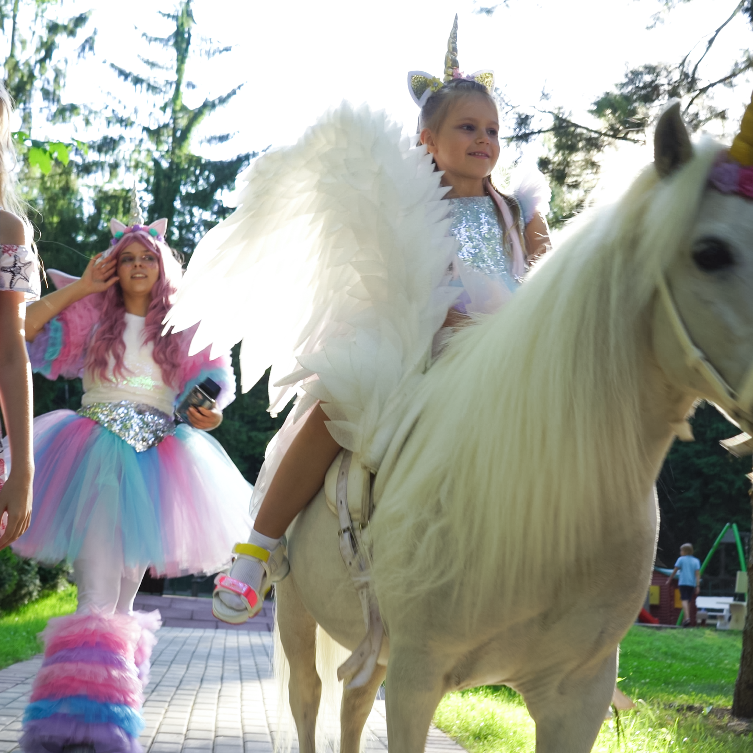 Детские дни рождения (фото+видео)