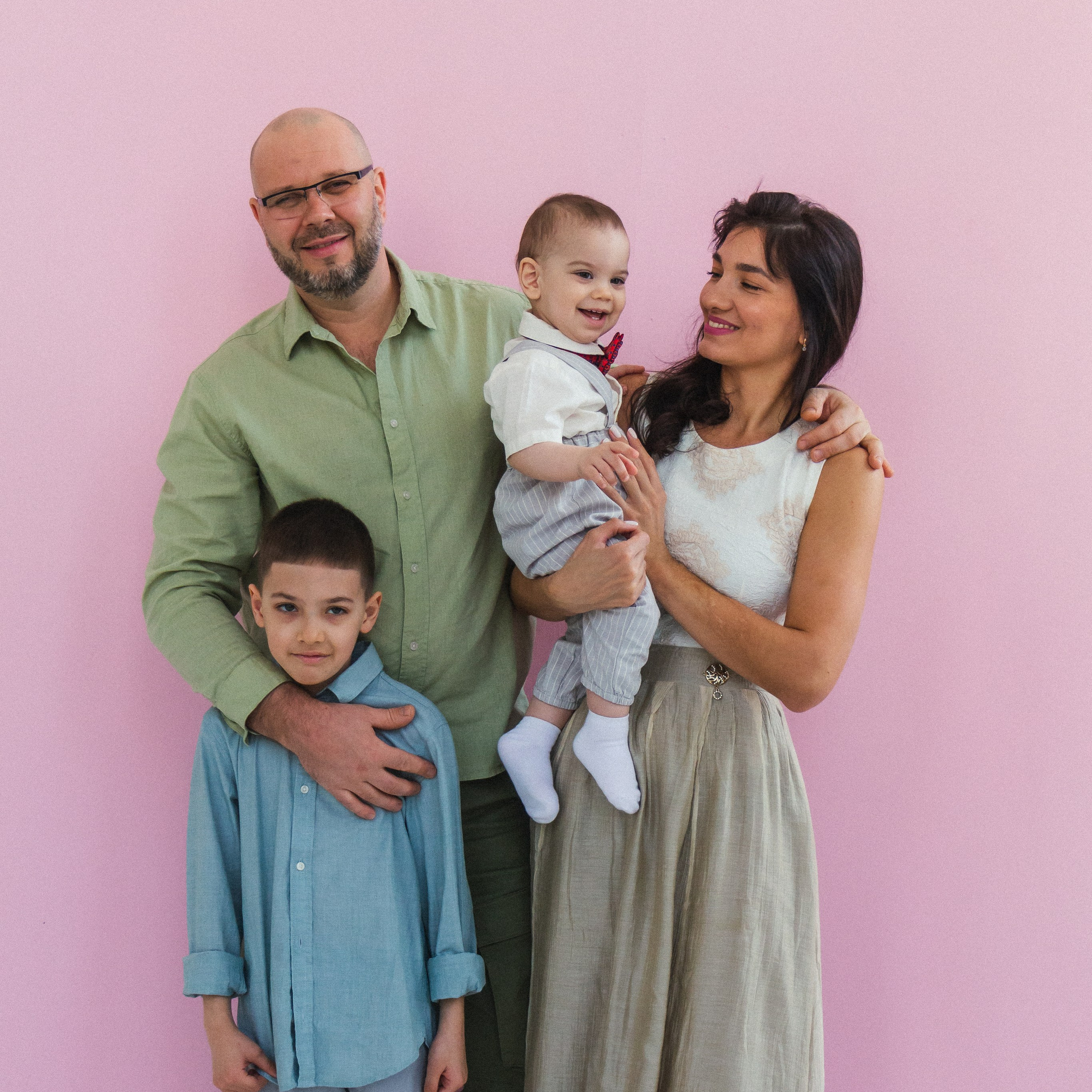 Вика и её семья