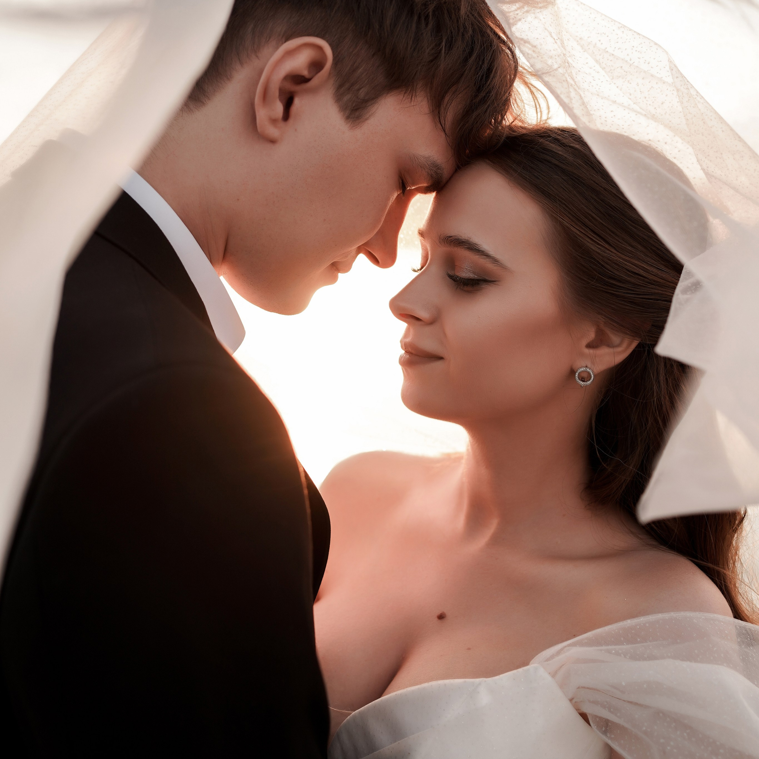 Свадебная фотосессия на территории ресторана «Донские Зори». Фотограф Алёна Чёботова