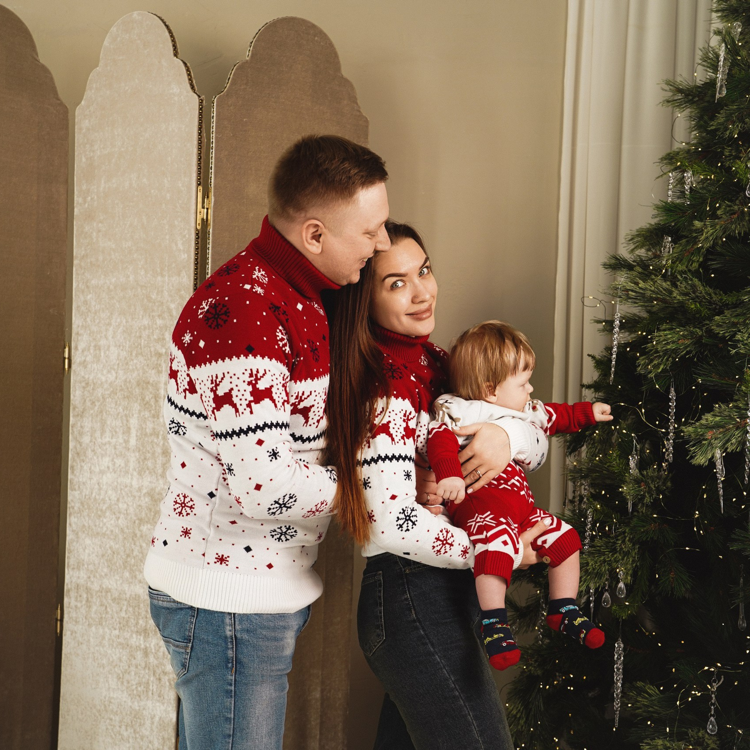 Семейная фотосессия в студии Blanc